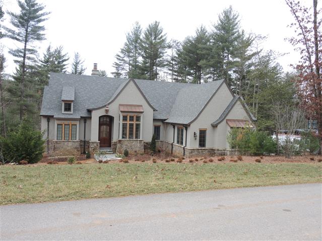 A picture of the property located at 28 BROOKLINE DR, ASHEVILLE NC 28803.