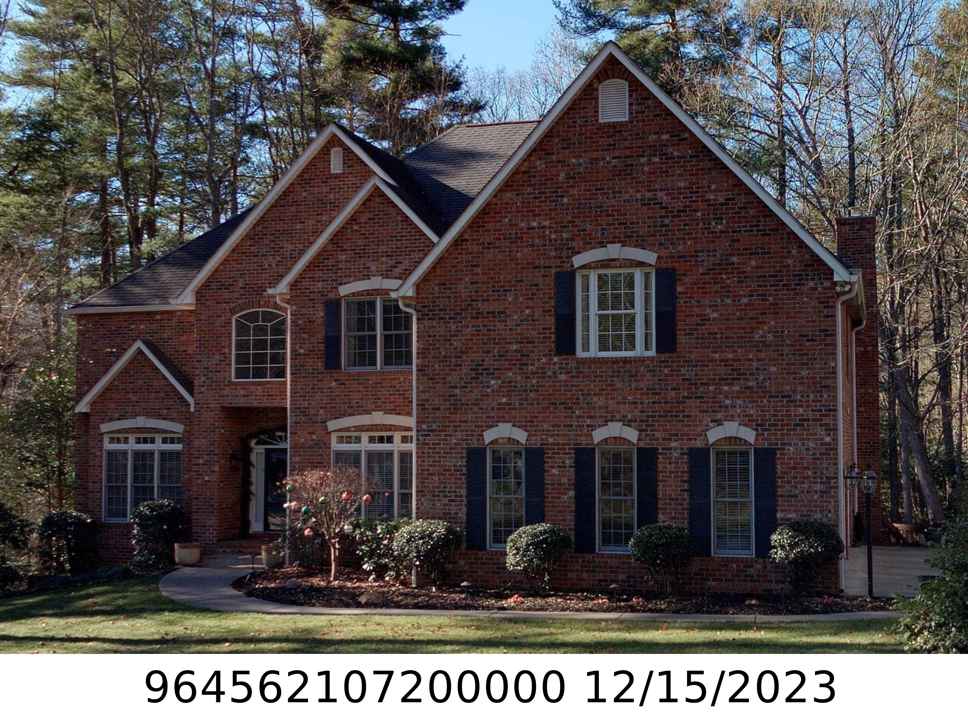 A picture of the property located at 347 RED FOX CIR, ASHEVILLE NC 28803.