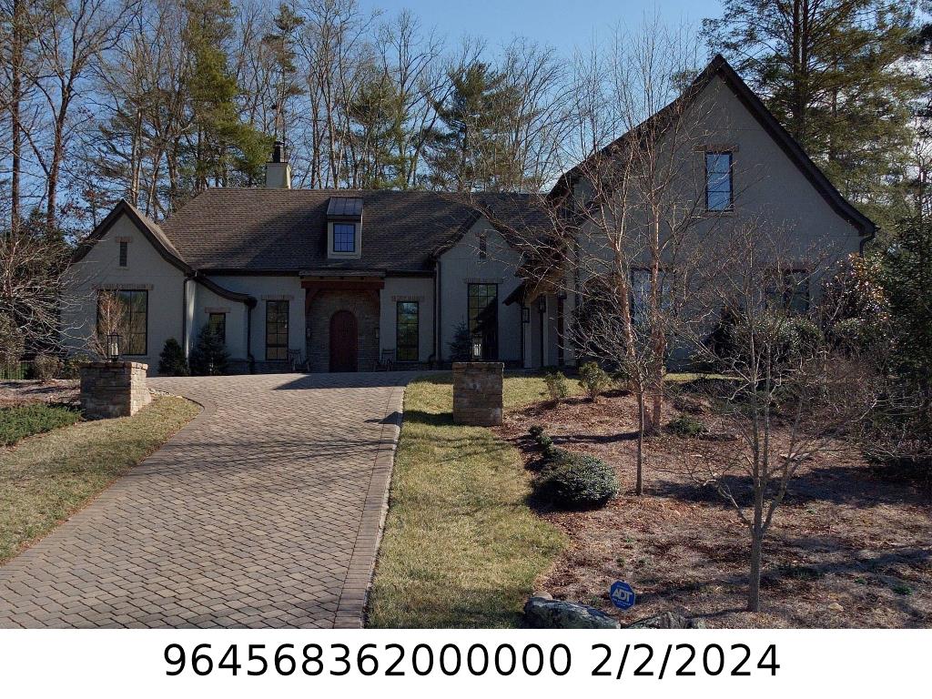 A picture of the property located at 11 BEADLE LN, ASHEVILLE NC 28803.