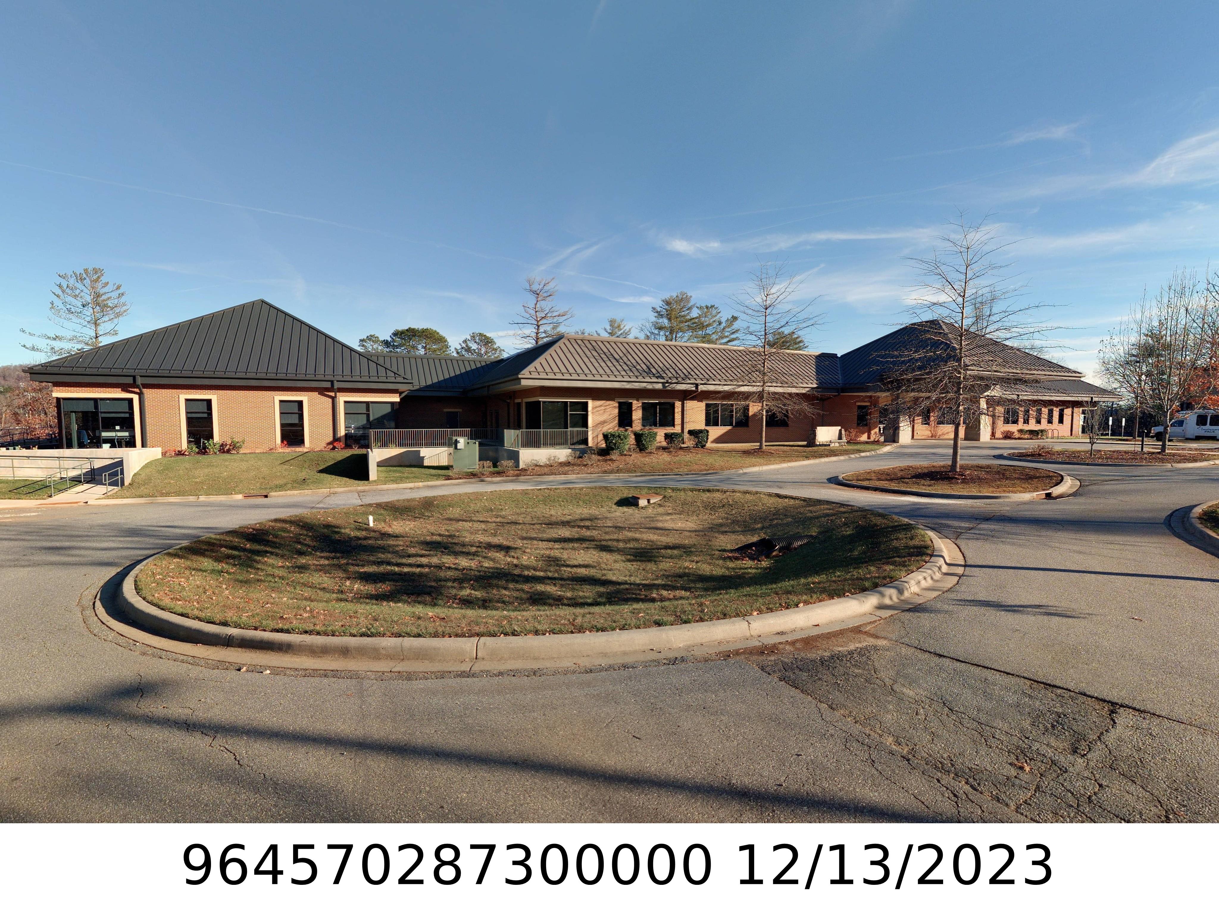 A picture of the property located at 286 OVERLOOK RD, ASHEVILLE NC 28803.