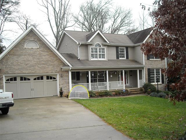 A picture of the property located at 124 BRAESIDE CIR, ASHEVILLE NC 28803.