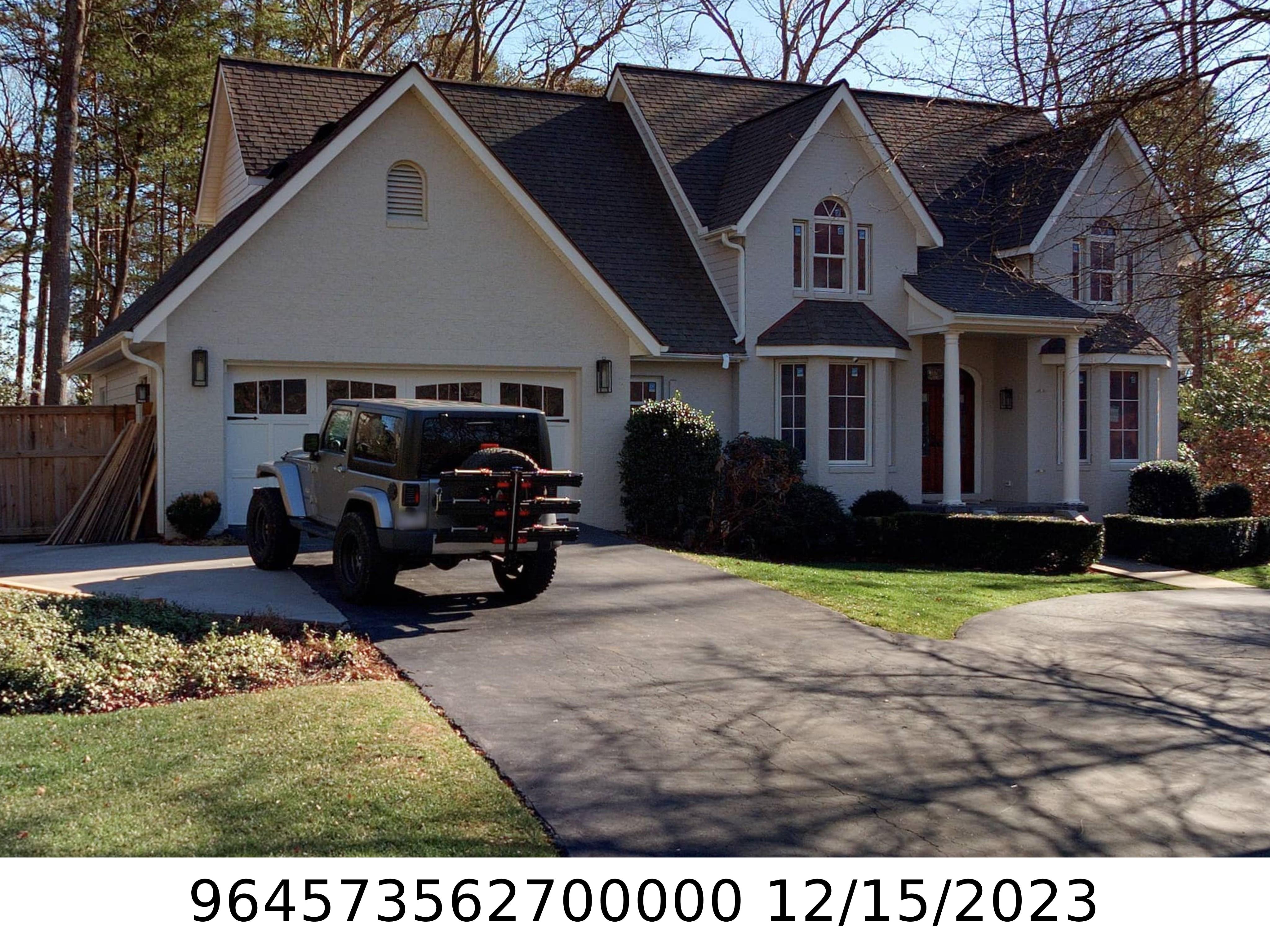 A picture of the property located at 3 BENT OAK LN, ASHEVILLE NC 28803.