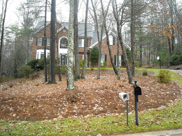 A picture of the property located at 12 BENT OAK LN, ASHEVILLE NC 28803.