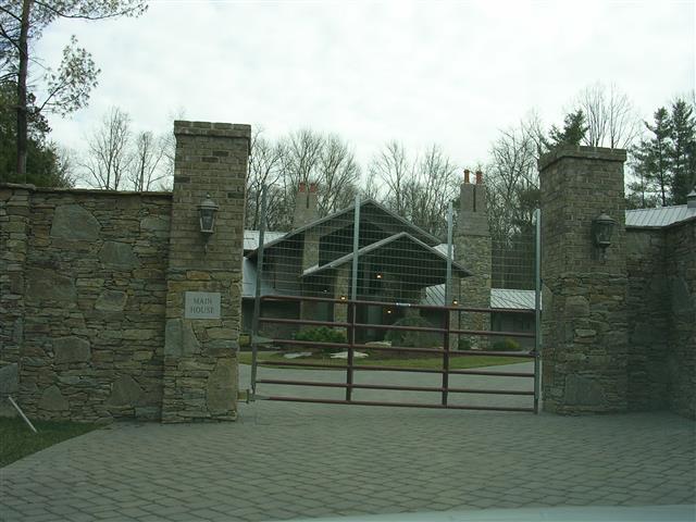 A picture of the property located at 268 HOLLY ARBOR LN, ASHEVILLE NC 28803.