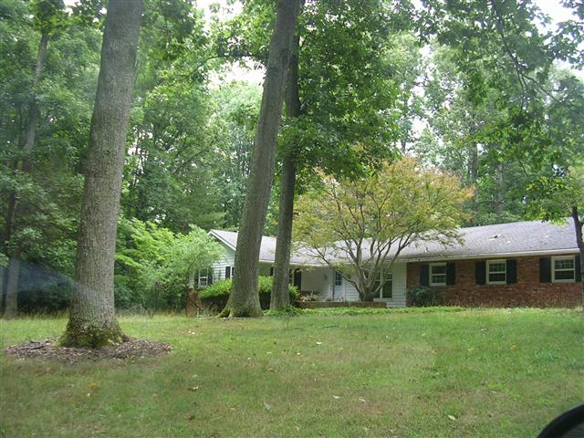 A picture of the property located at 24 DELCHESTER LN UNINCORPORATED.