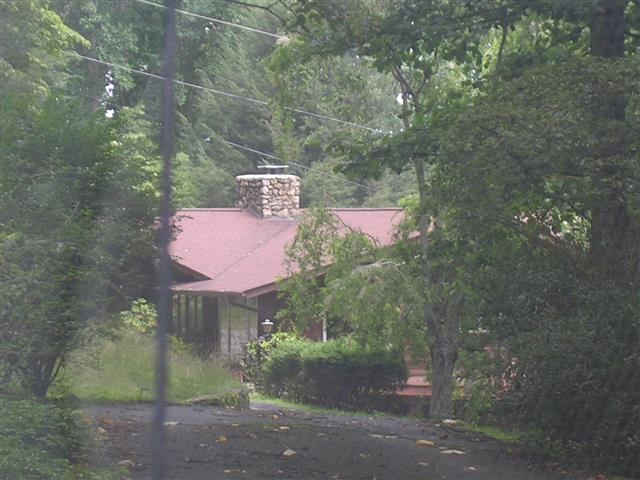 A picture of the property located at 25 DELCHESTER LN, ASHEVILLE NC 28803.