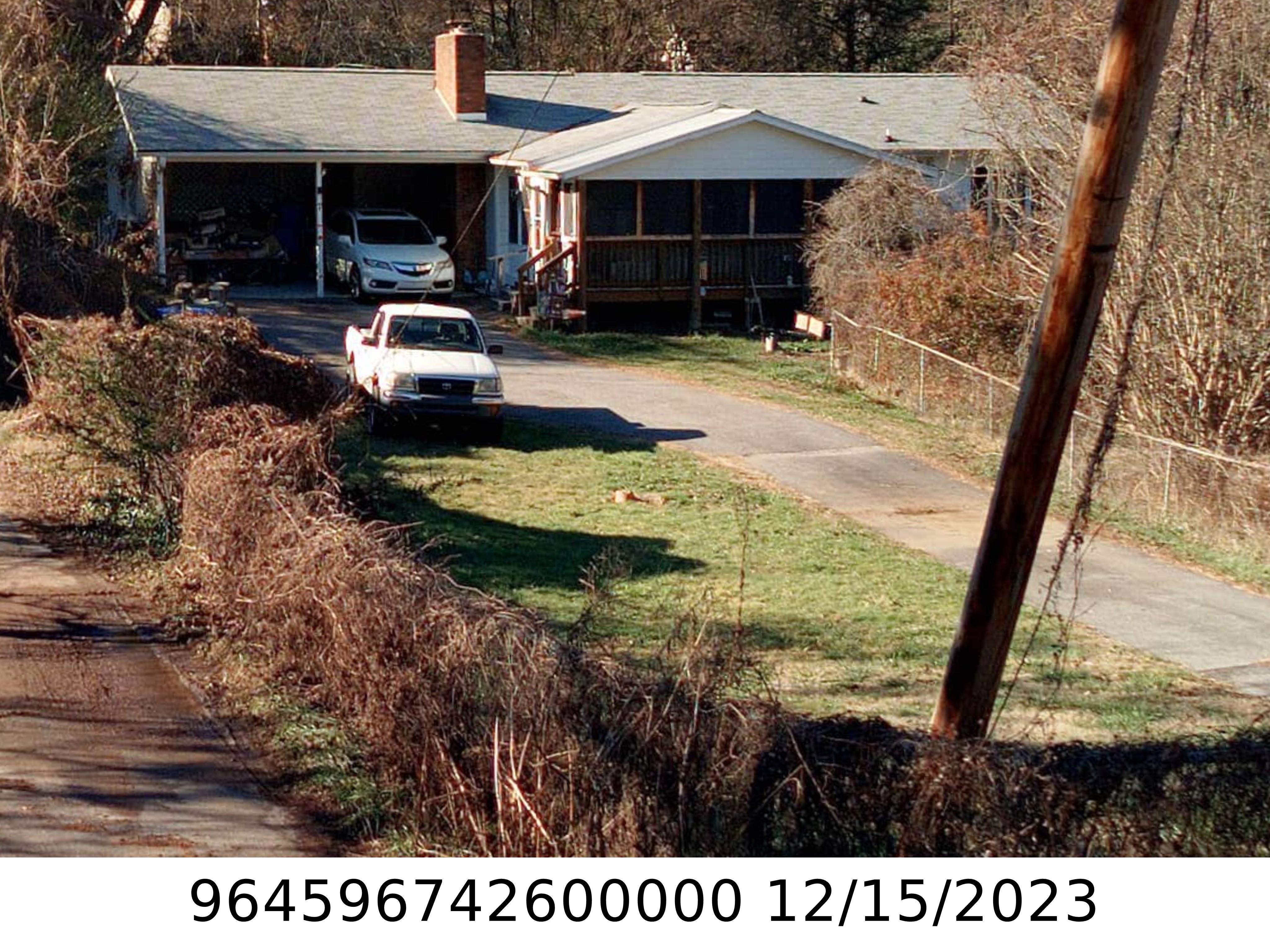 A picture of the property located at 7 OVERLOOK CIR, ASHEVILLE NC 28803.