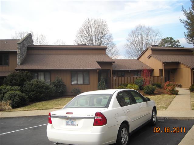 A picture of the property located at 534 CROWFIELDS LN, ASHEVILLE NC 28803.