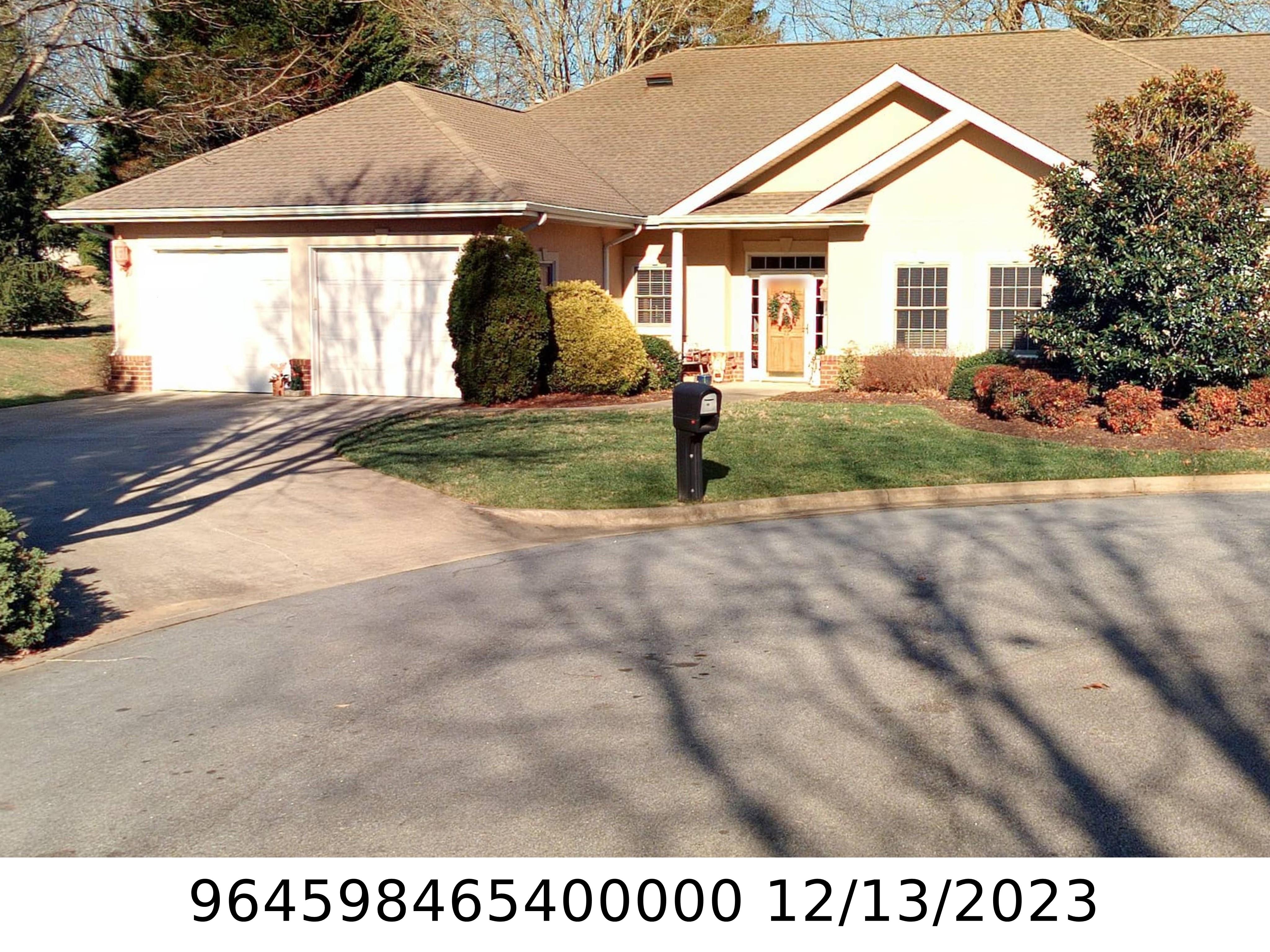 A picture of the property located at 22 BODDINGTON CT, ASHEVILLE NC 28803.
