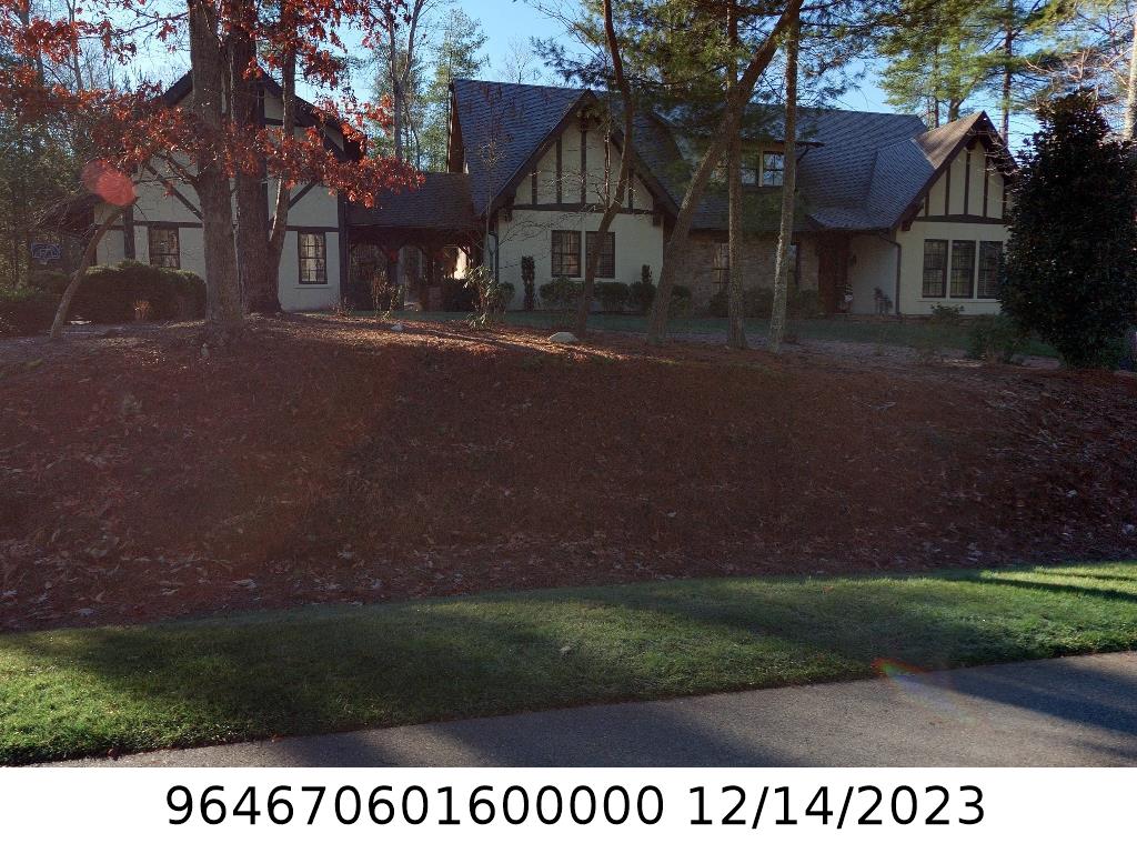 A picture of the property located at 75 CHAUNCEY CIR, ASHEVILLE NC 28803.