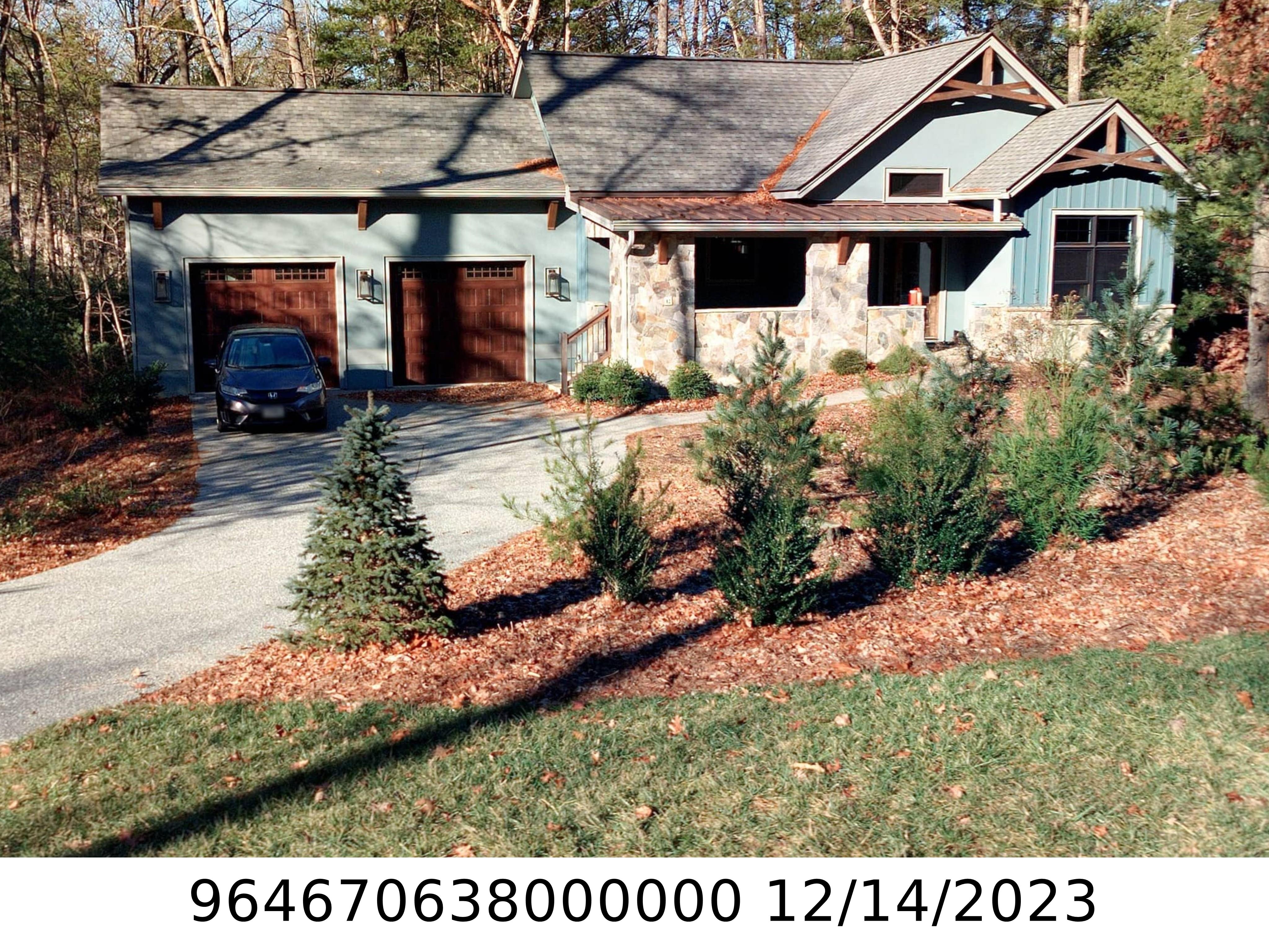A picture of the property located at 82 CHAUNCEY CIR, ASHEVILLE NC 28803.