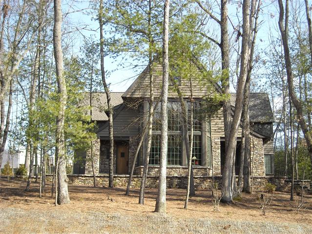 A picture of the property located at 85 CHAUNCEY CIR, ASHEVILLE NC 28803.