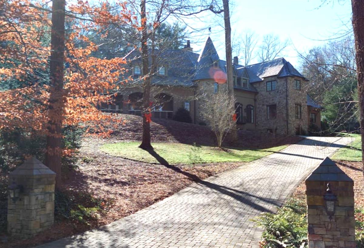A picture of the property located at 1 FOREST RD, ASHEVILLE NC 28803.
