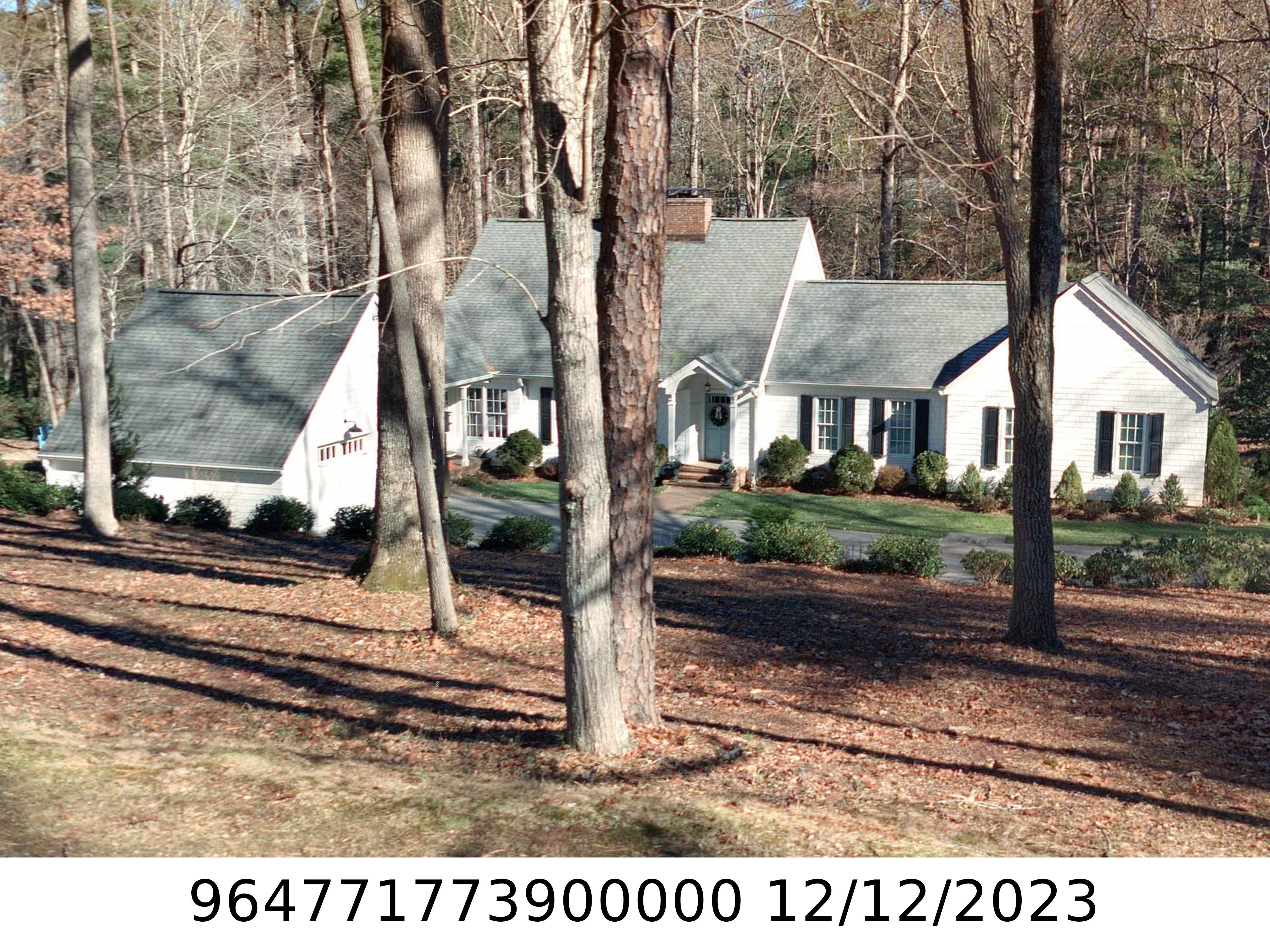 A picture of the property located at 16 FOREST RD, ASHEVILLE NC 28803.