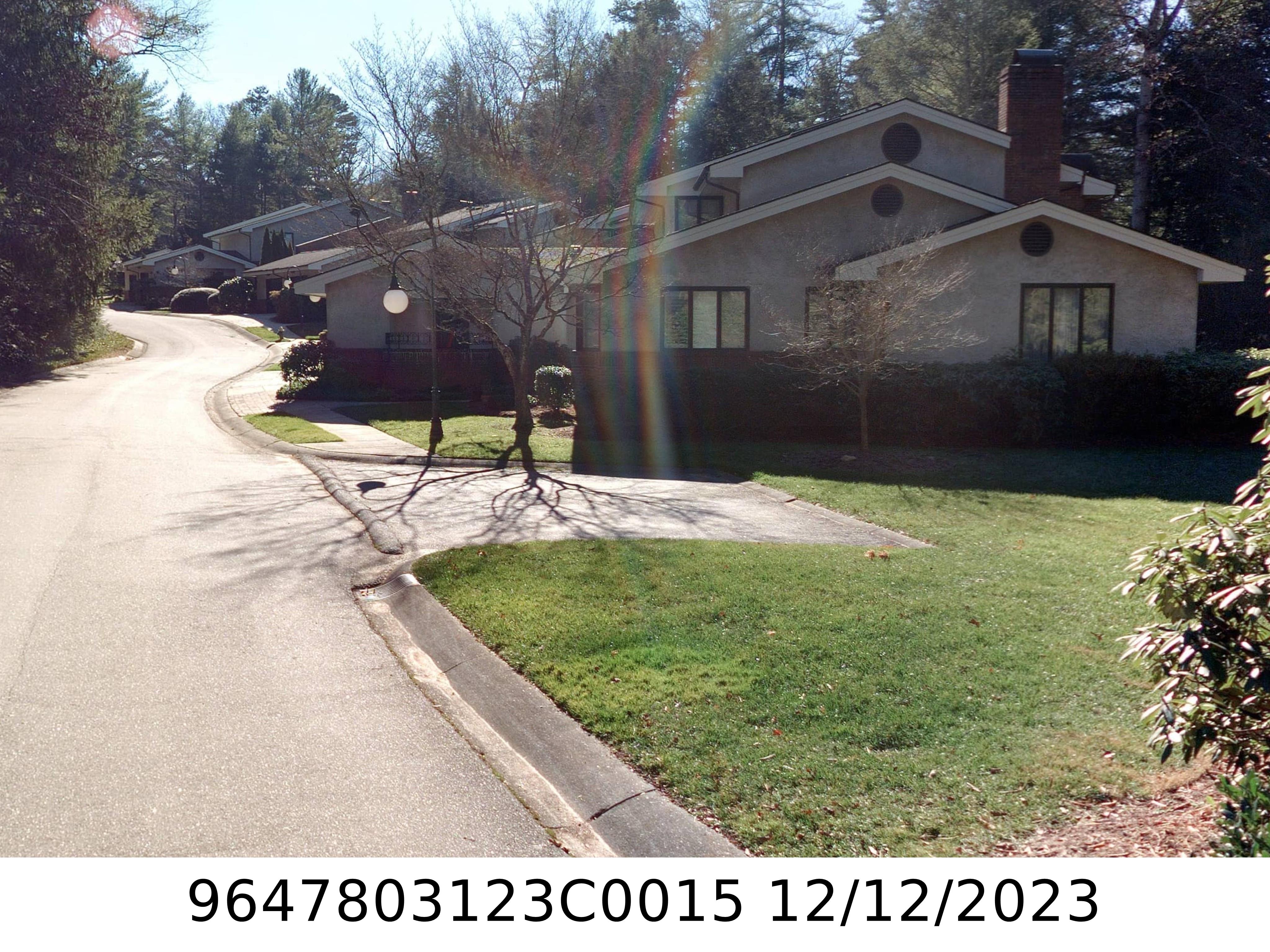 A picture of the property located at 15 BOURNE LN, ASHEVILLE NC 28803.