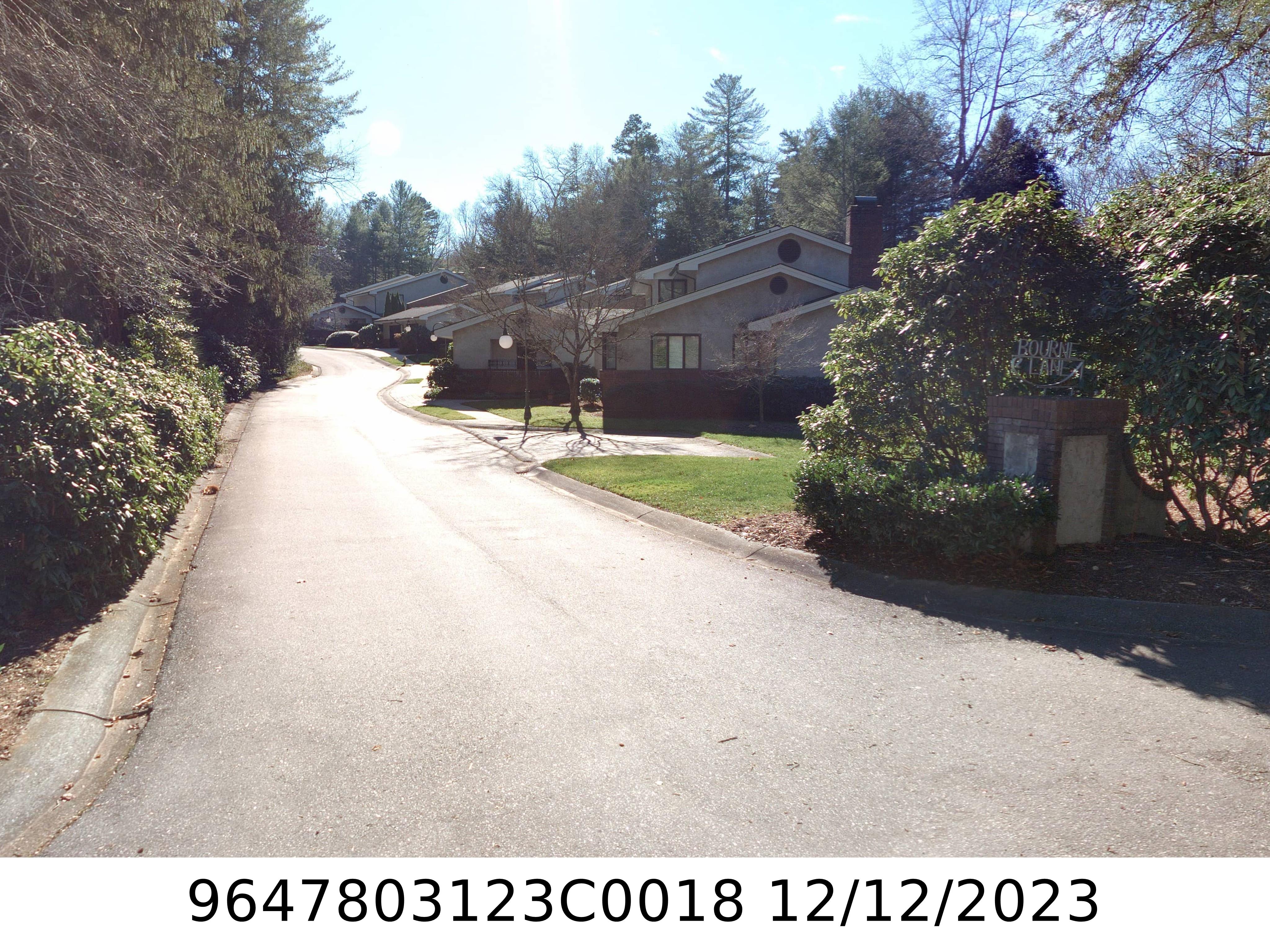 A picture of the property located at 18 BOURNE LN, ASHEVILLE NC 28803.