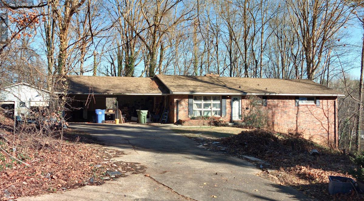 A picture of the property located at 118 SHADY OAK DR ASHEVILLE NC.