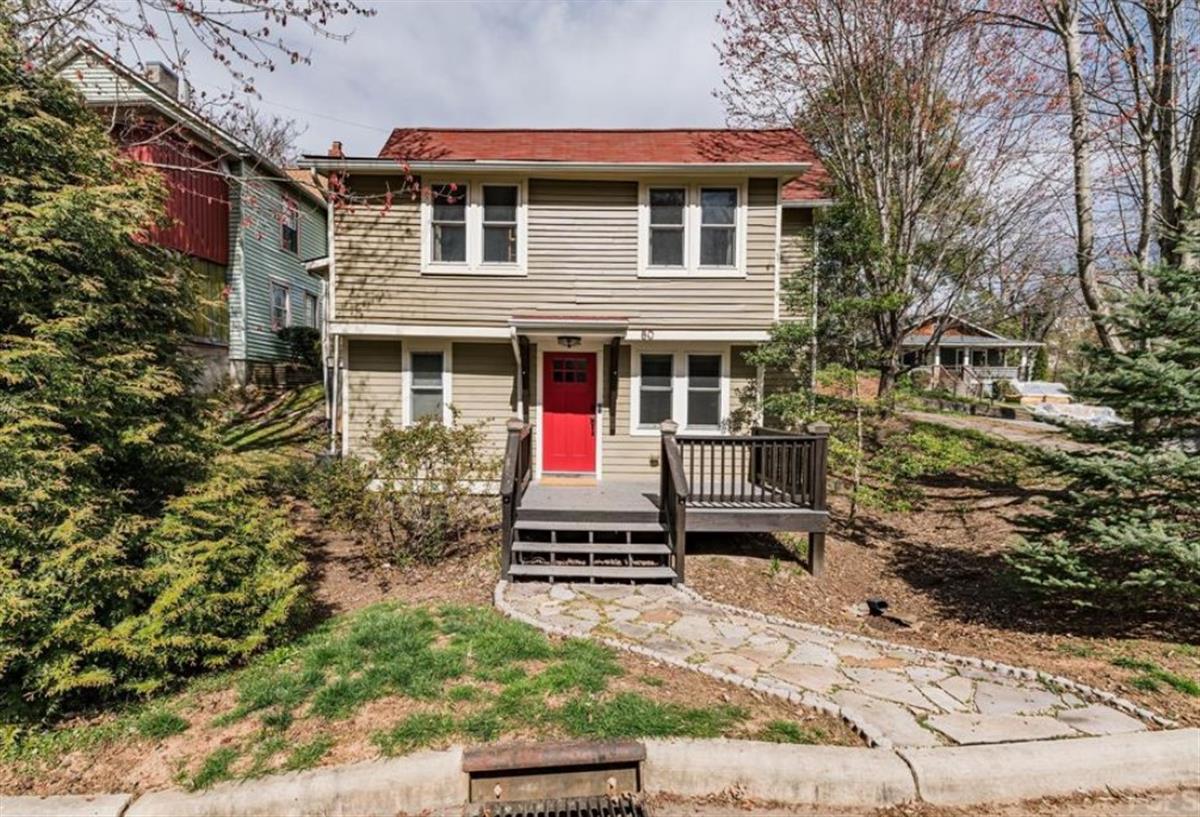 A picture of the property located at 80 OWENS BELL LN, ASHEVILLE NC 28801.