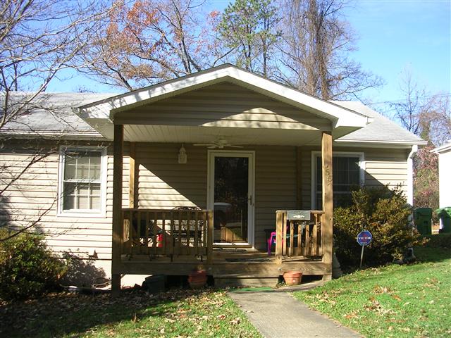A picture of the property located at 55 HIBERNIA ST ASHEVILLE NC.