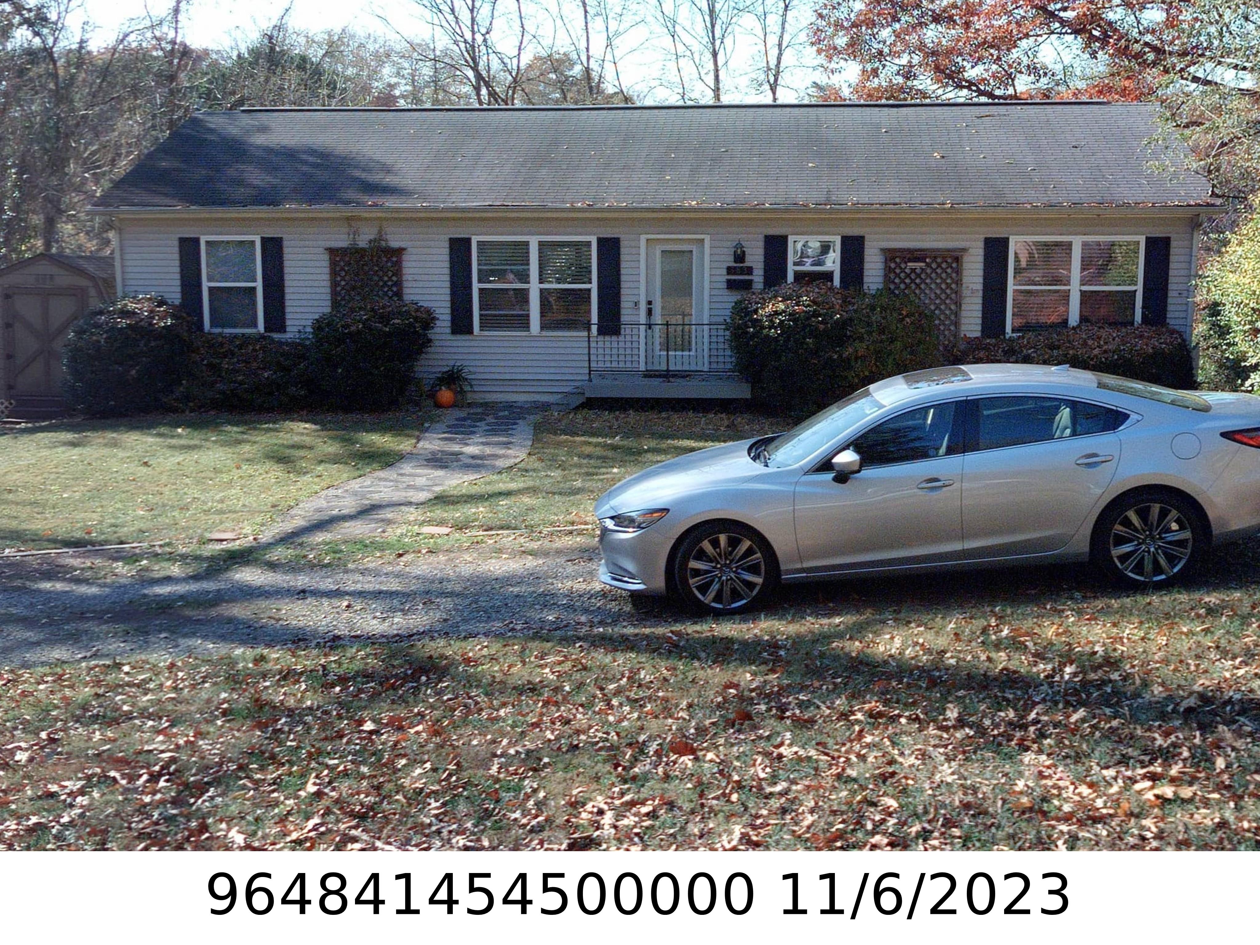 A picture of the property located at 183 SAINT DUNSTANS RD, ASHEVILLE NC 28803.