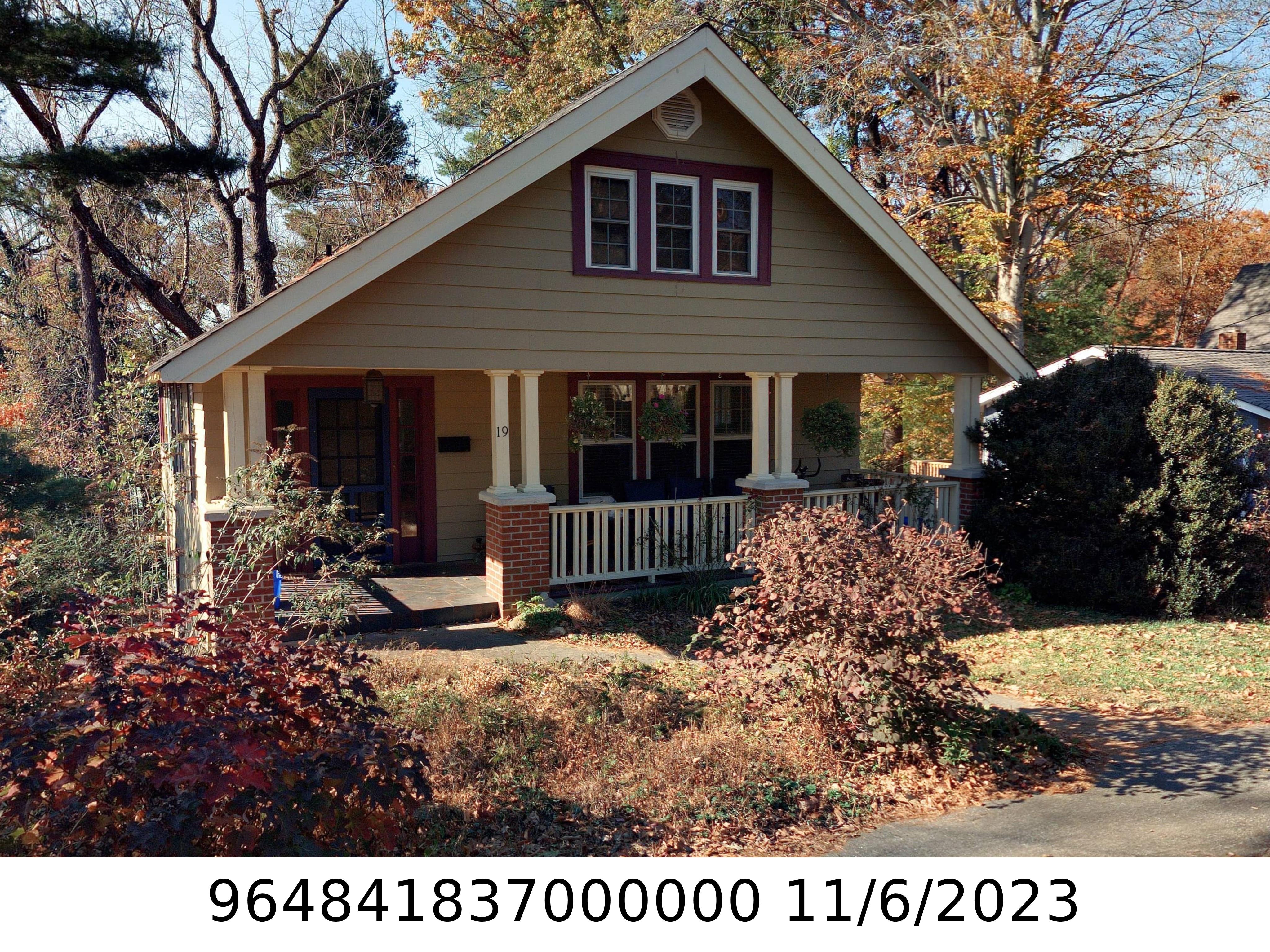 A picture of the property located at 19 SAINT DUNSTANS CIR, ASHEVILLE NC 28803.