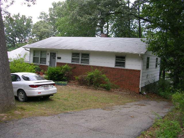 A picture of the property located at 15 PELHAM RD, ASHEVILLE NC 28803.