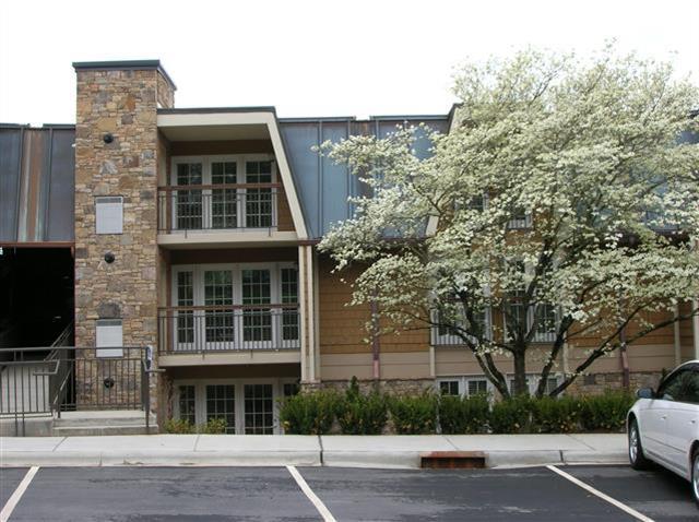 A picture of the property located at 325 BOWLING PARK RD, ASHEVILLE NC 28803.