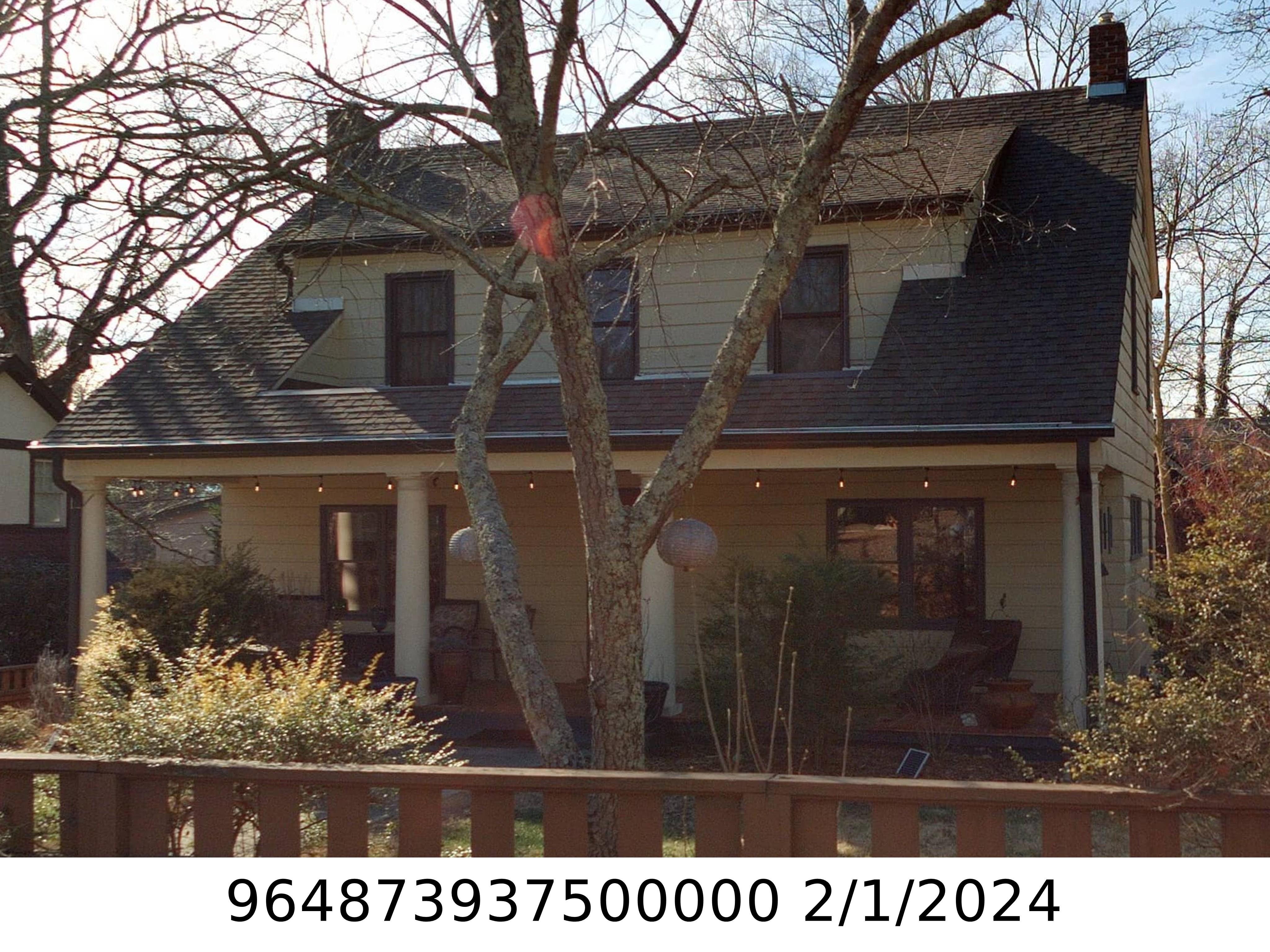 A picture of the property located at 104 KENILWORTH RD, ASHEVILLE NC 28803.