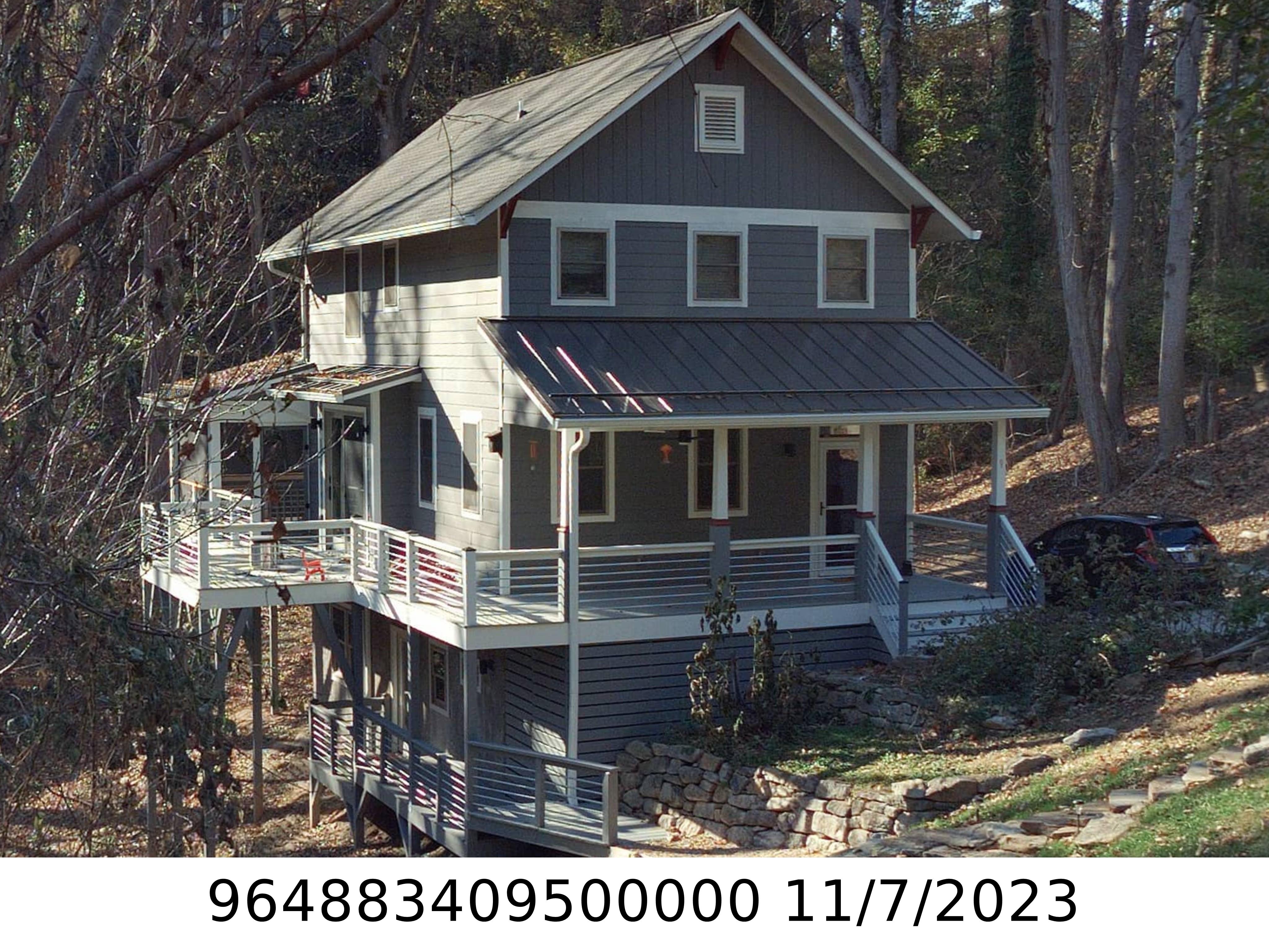 A picture of the property located at 9 RAVENNA ST, ASHEVILLE NC 28803.