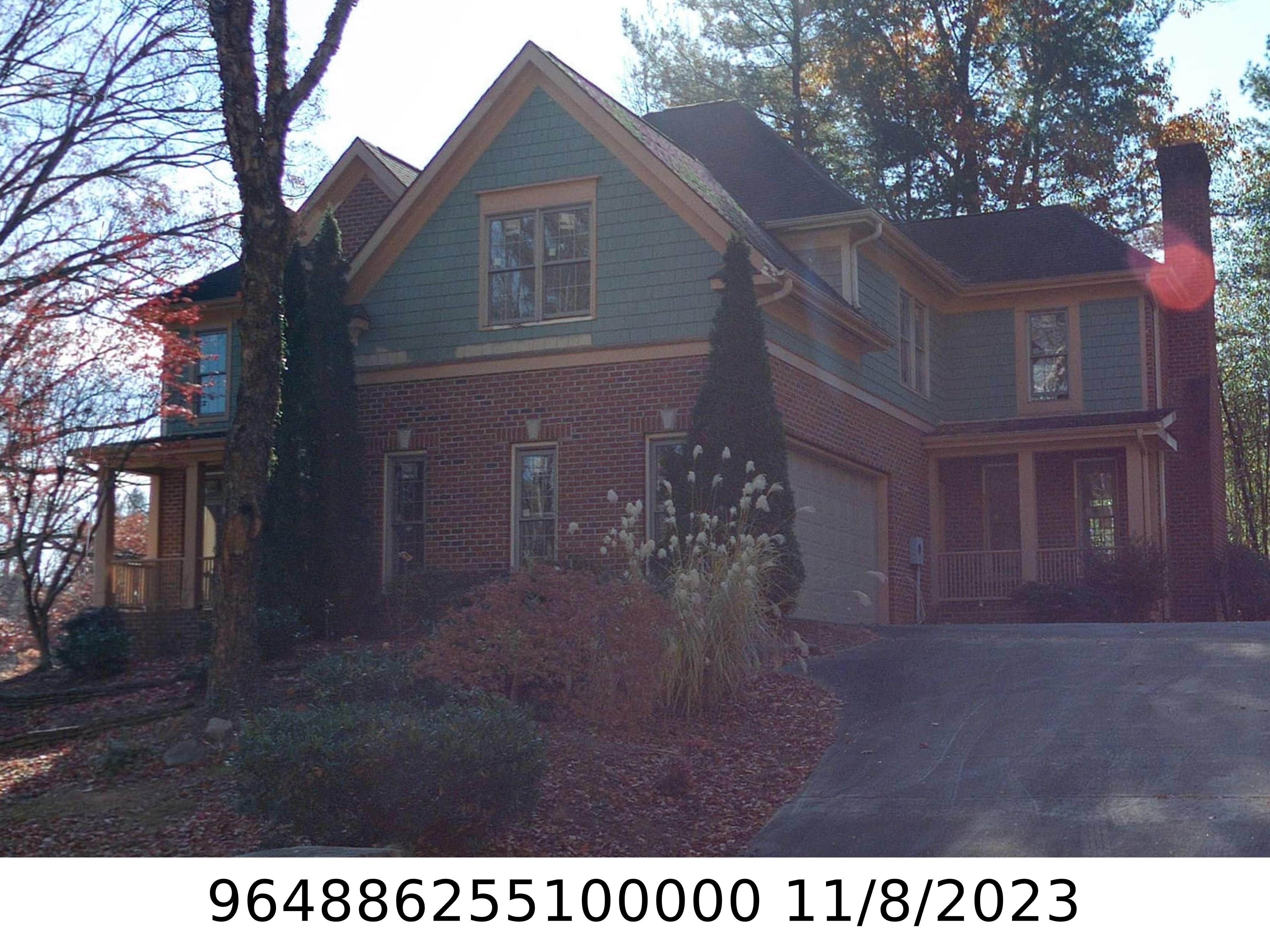 A picture of the property located at 21 ROSEFIELD DR, ASHEVILLE NC 28805.