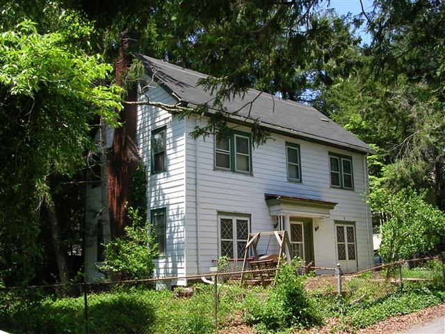 A picture of the property located at 4 CRAGGY CIR, ASHEVILLE NC 28803.