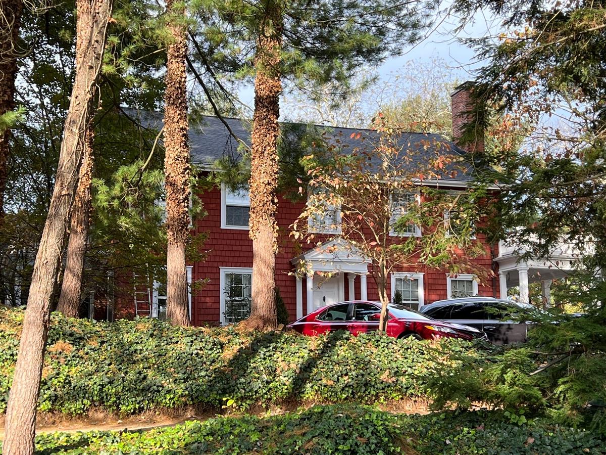 A picture of the property located at 62 CUMBERLAND CIR, ASHEVILLE NC 28801.