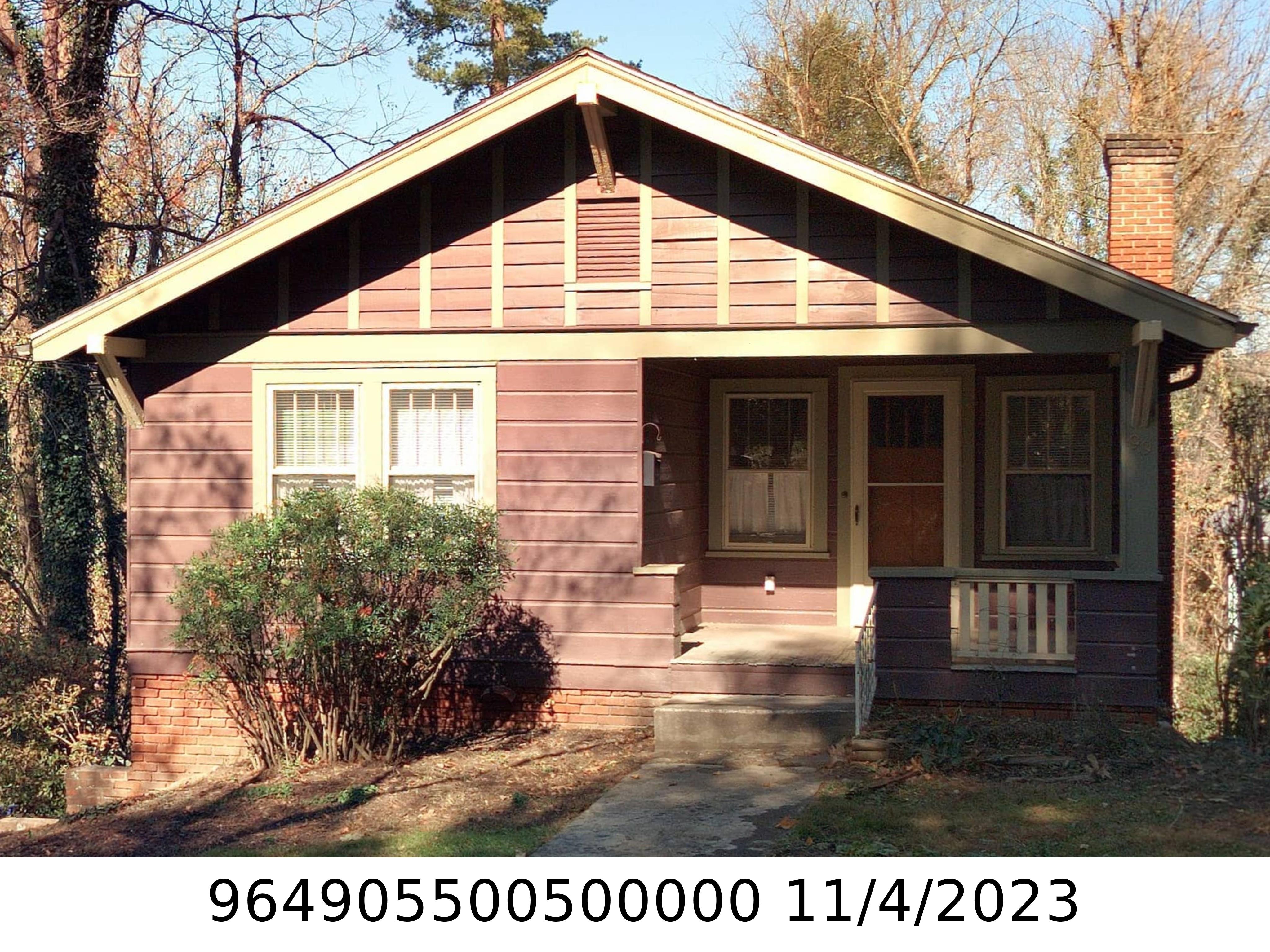 A picture of the property located at 99 CUMBERLAND CIR, ASHEVILLE NC 28801.
