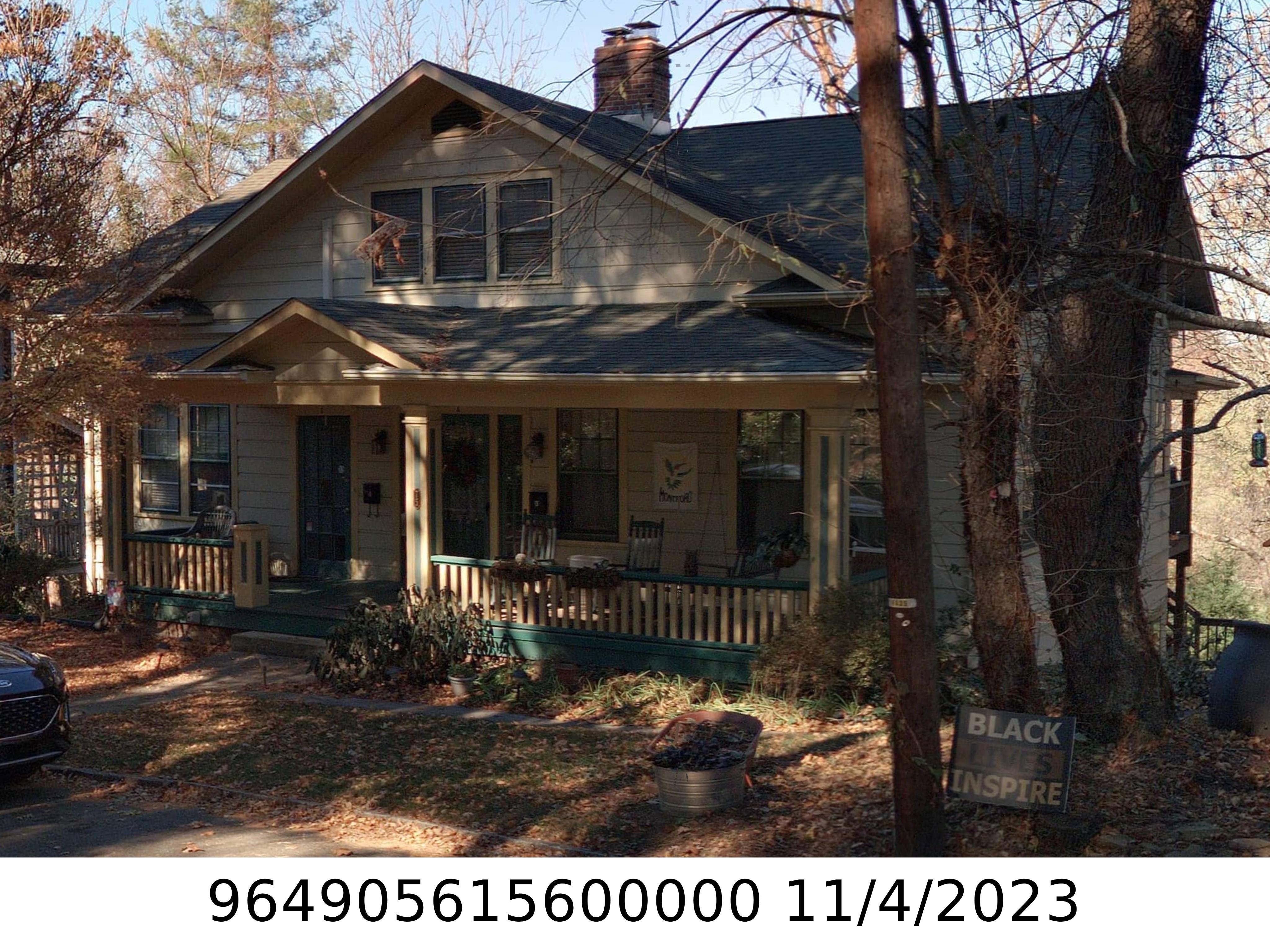A picture of the property located at 75 CUMBERLAND CIR, ASHEVILLE NC 28801.