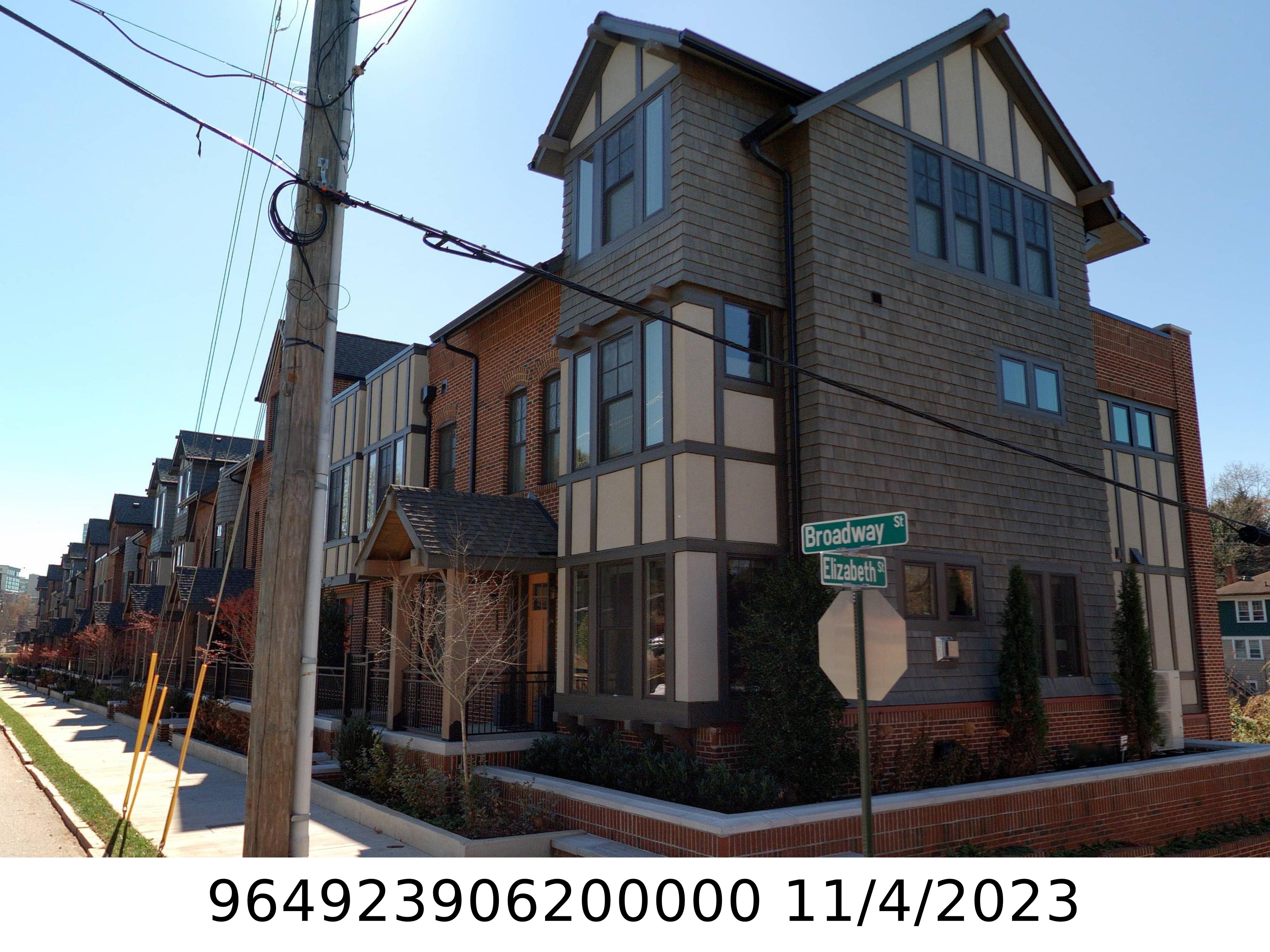 A picture of the property located at 237 BROADWAY ST, ASHEVILLE NC 28801.