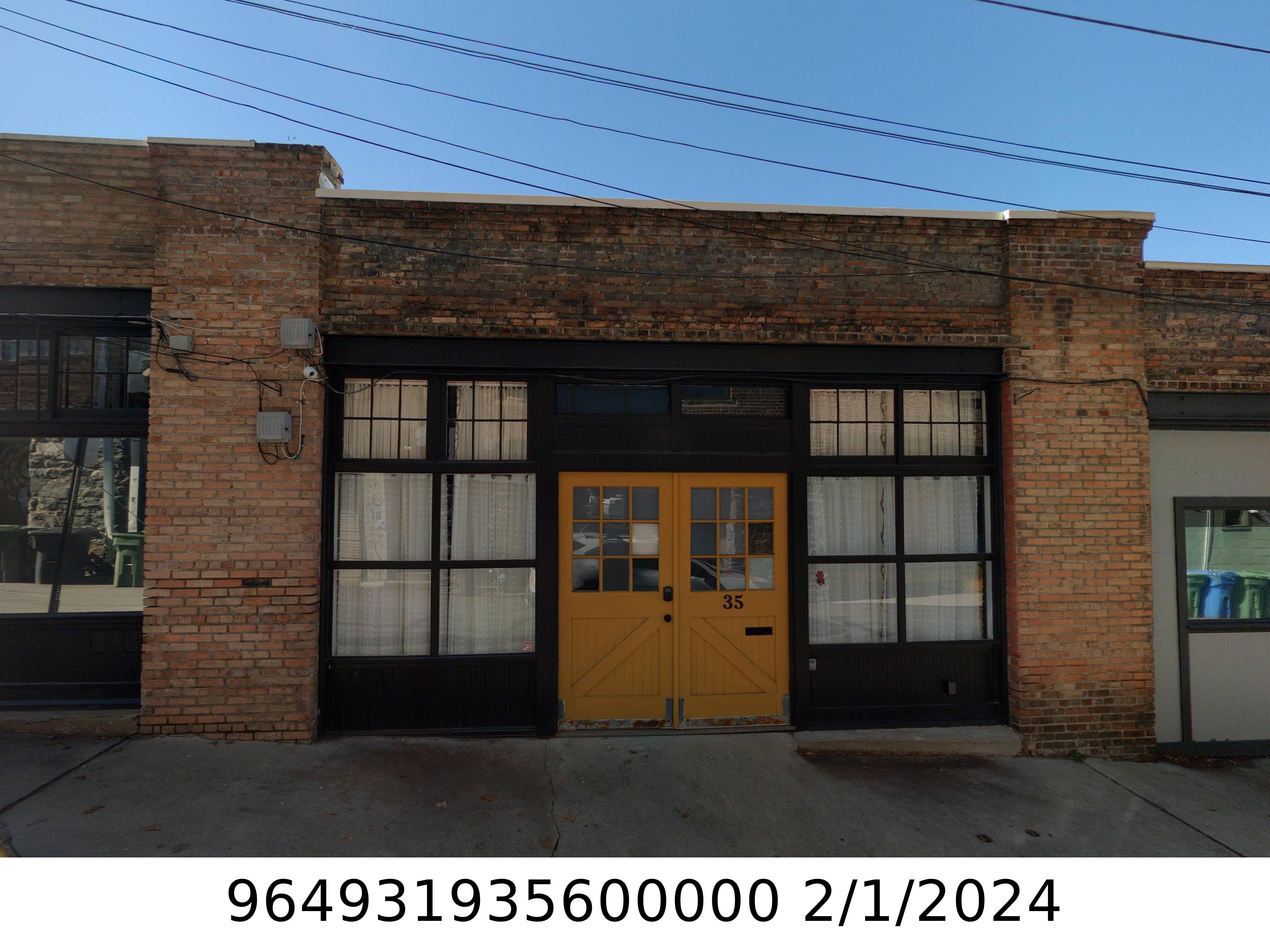 A picture of the property located at 35 CAROLINA LN, ASHEVILLE NC 28801.