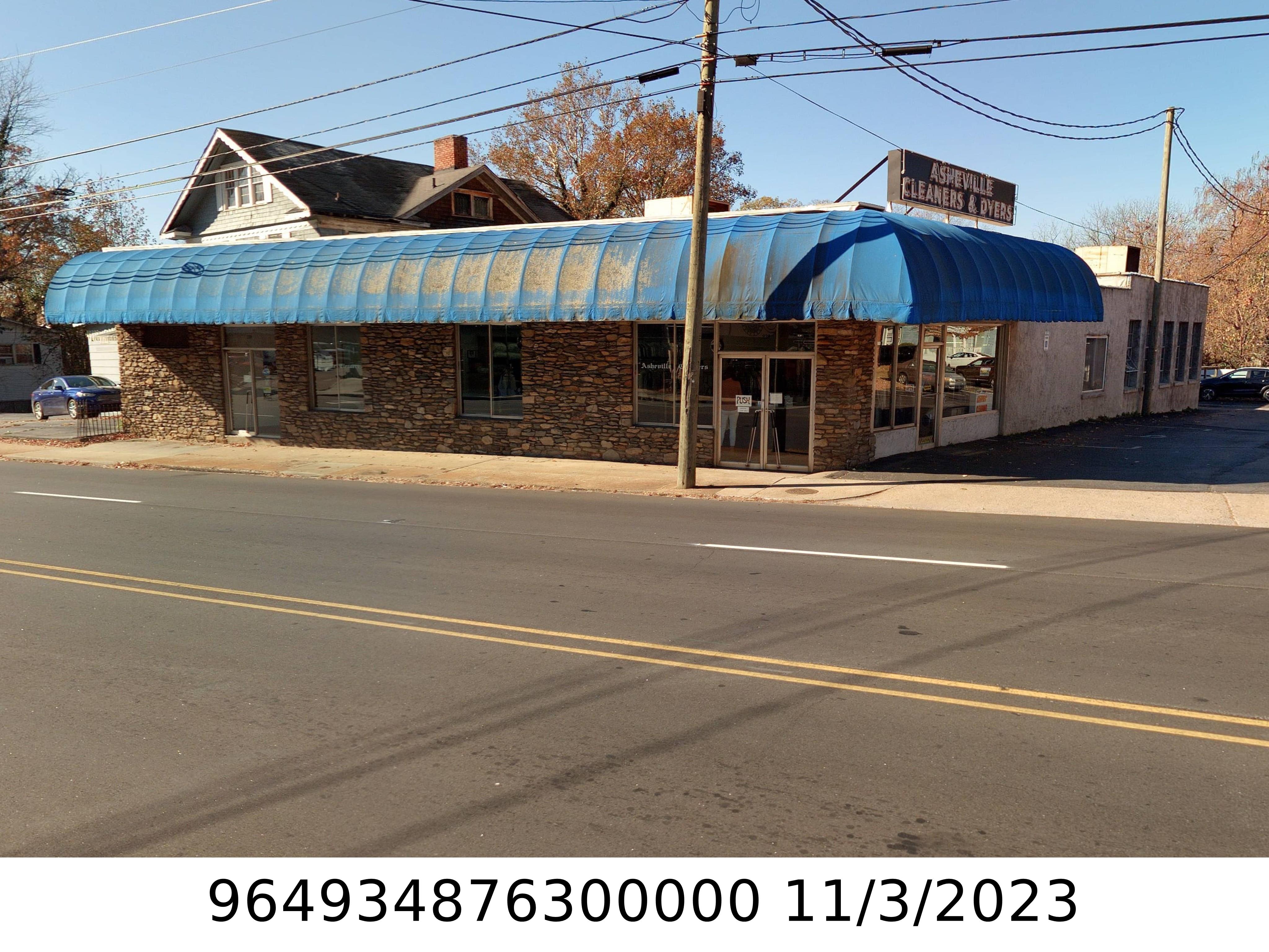 A picture of the property located at 230 MERRIMON AVE, ASHEVILLE NC 28801.