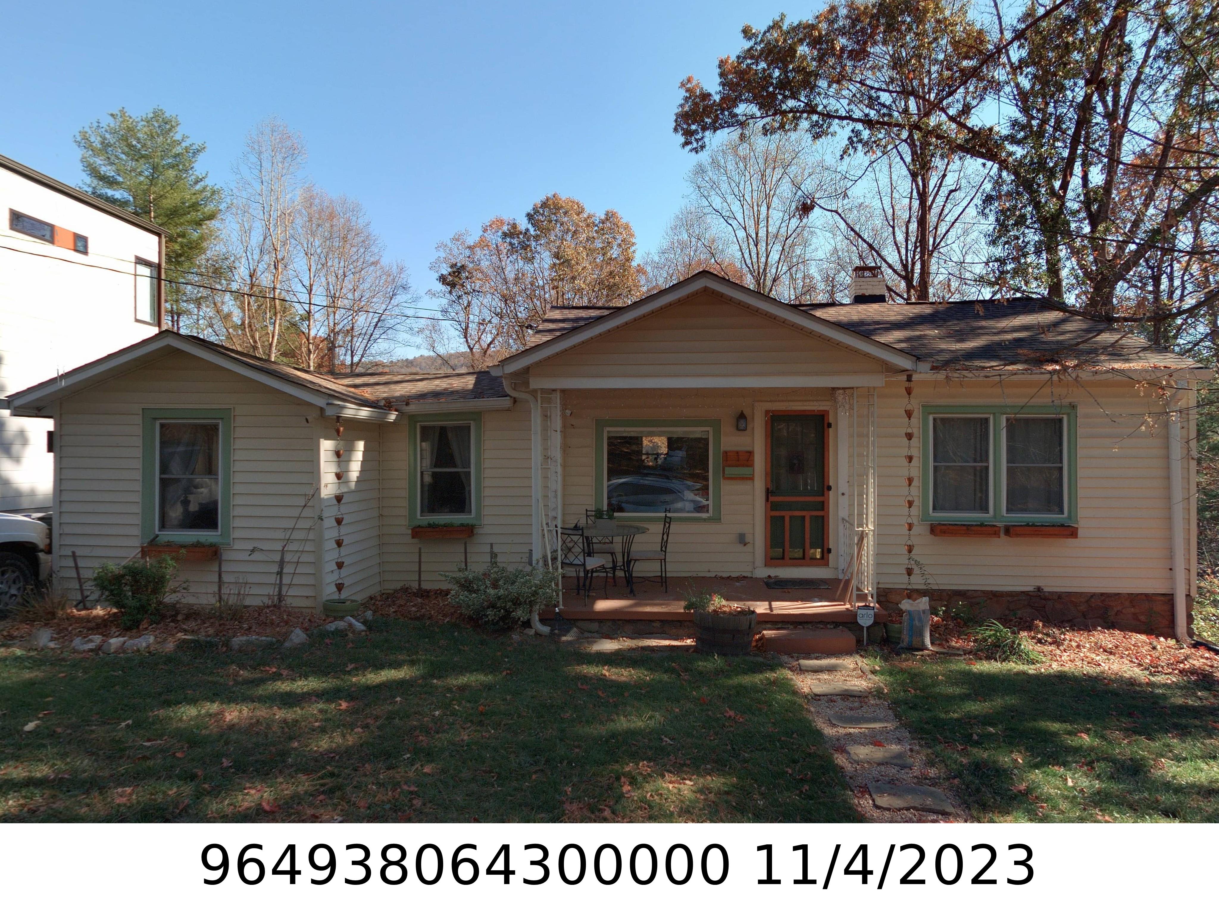 A picture of the property located at 117 CHATHAM RD, ASHEVILLE NC 28804.