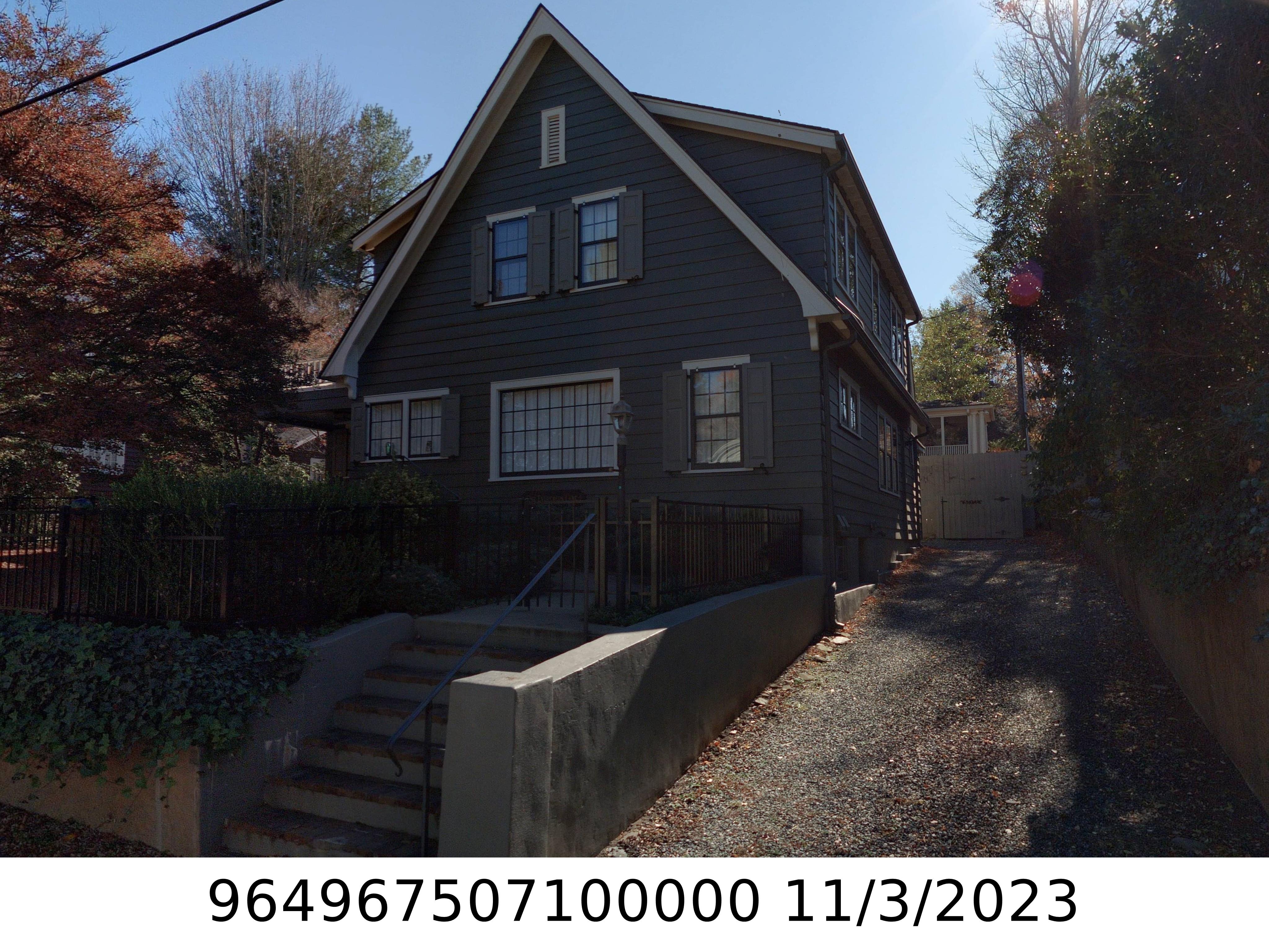 A picture of the property located at 1 EVERGREEN LN, ASHEVILLE NC 28801.