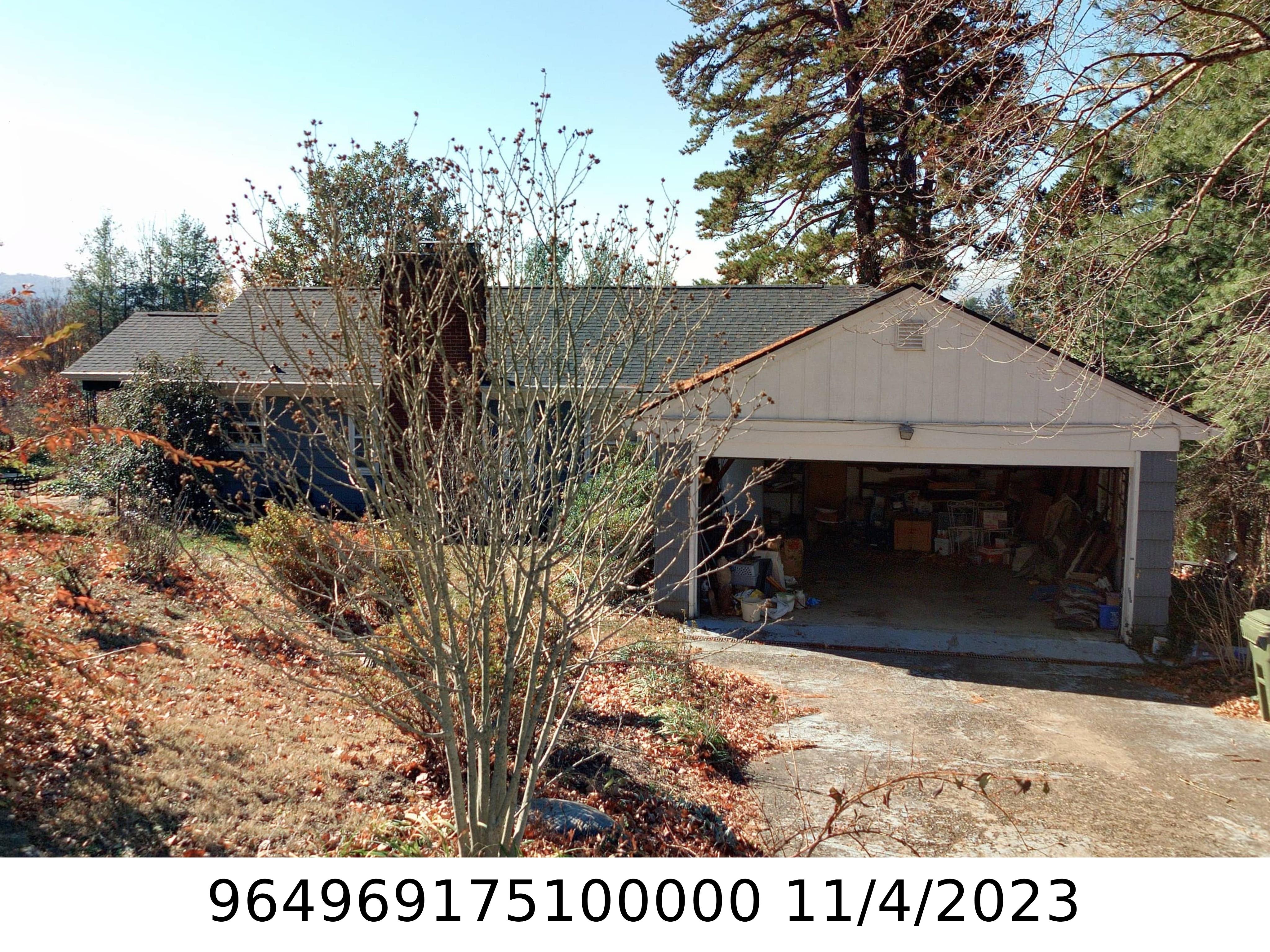 A picture of the property located at 6 CLUB VIEW RD, ASHEVILLE NC 28804.