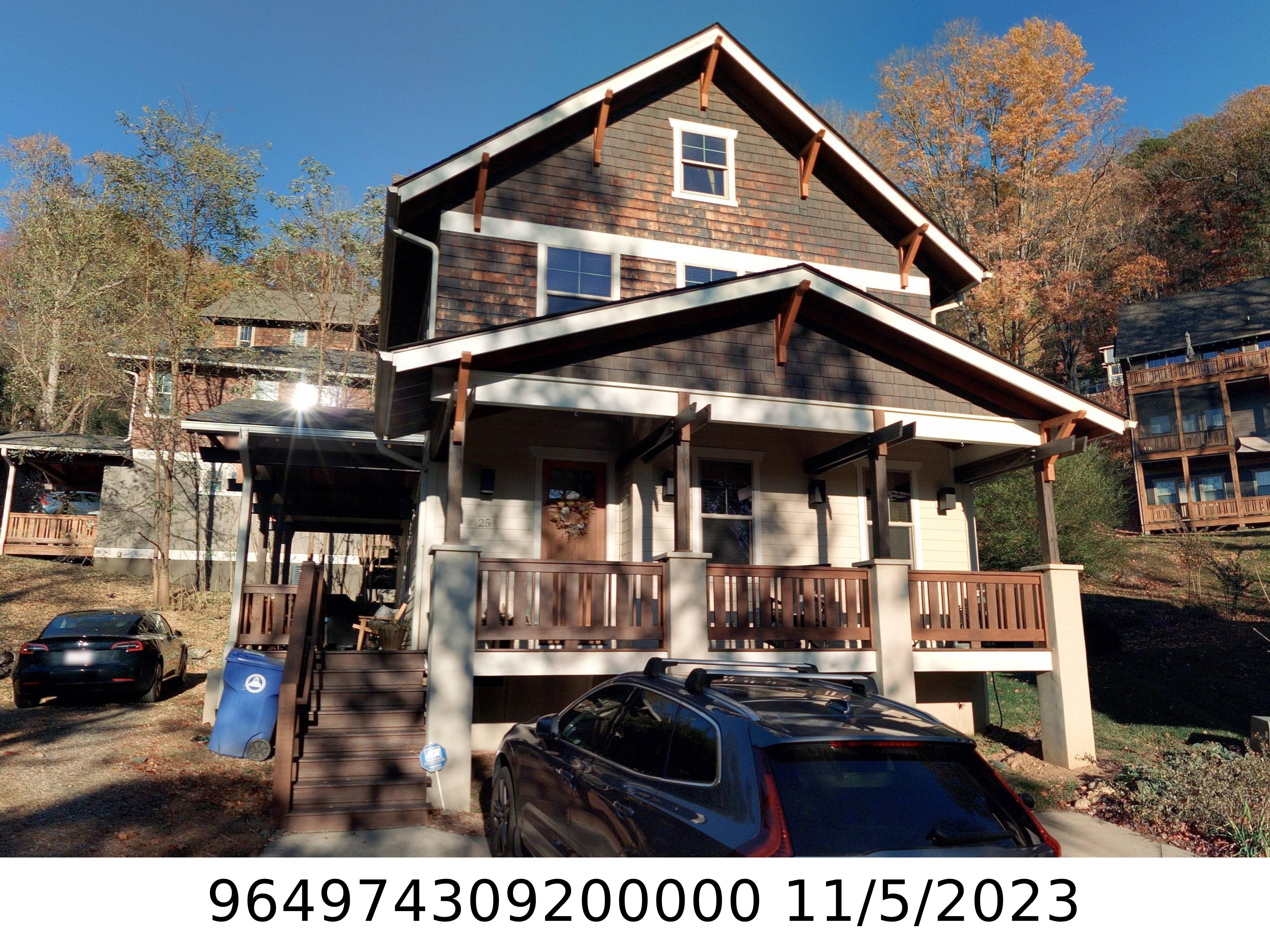 A picture of the property located at 25 SHADY PARK LN, ASHEVILLE NC 28804.
