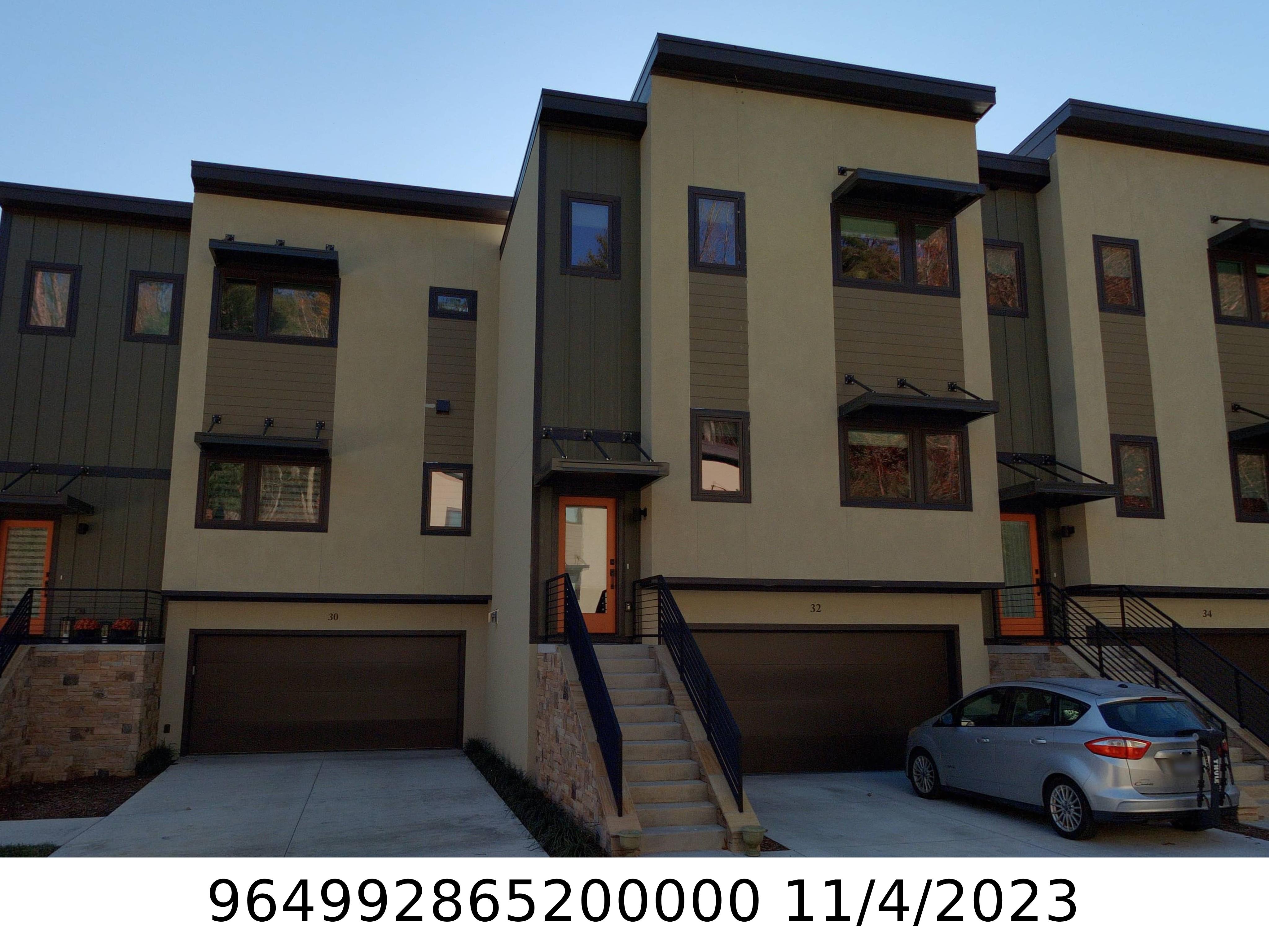 A picture of the property located at 32 MACALLAN LN, ASHEVILLE NC 28805.