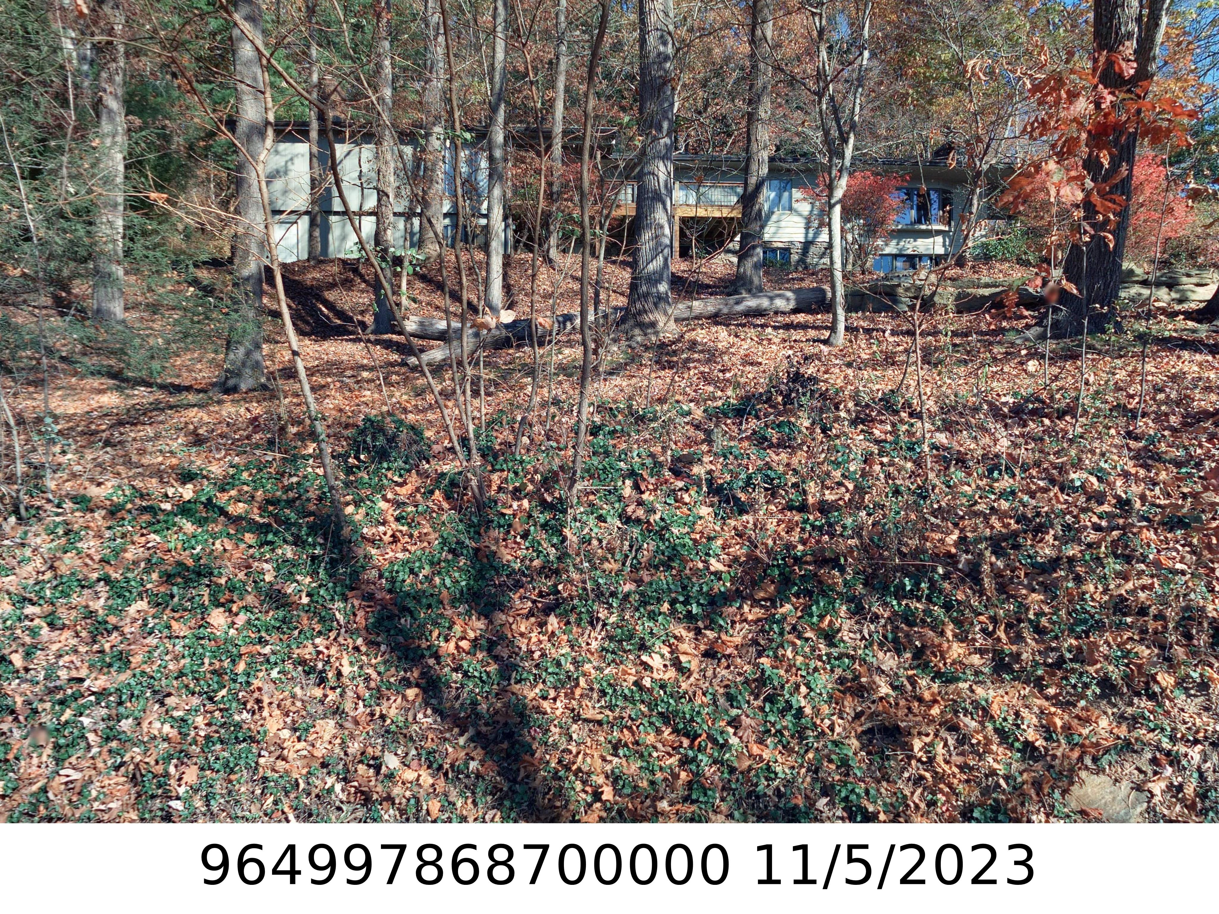 A picture of the property located at 1 CRESTWOOD RD, ASHEVILLE NC 28804.