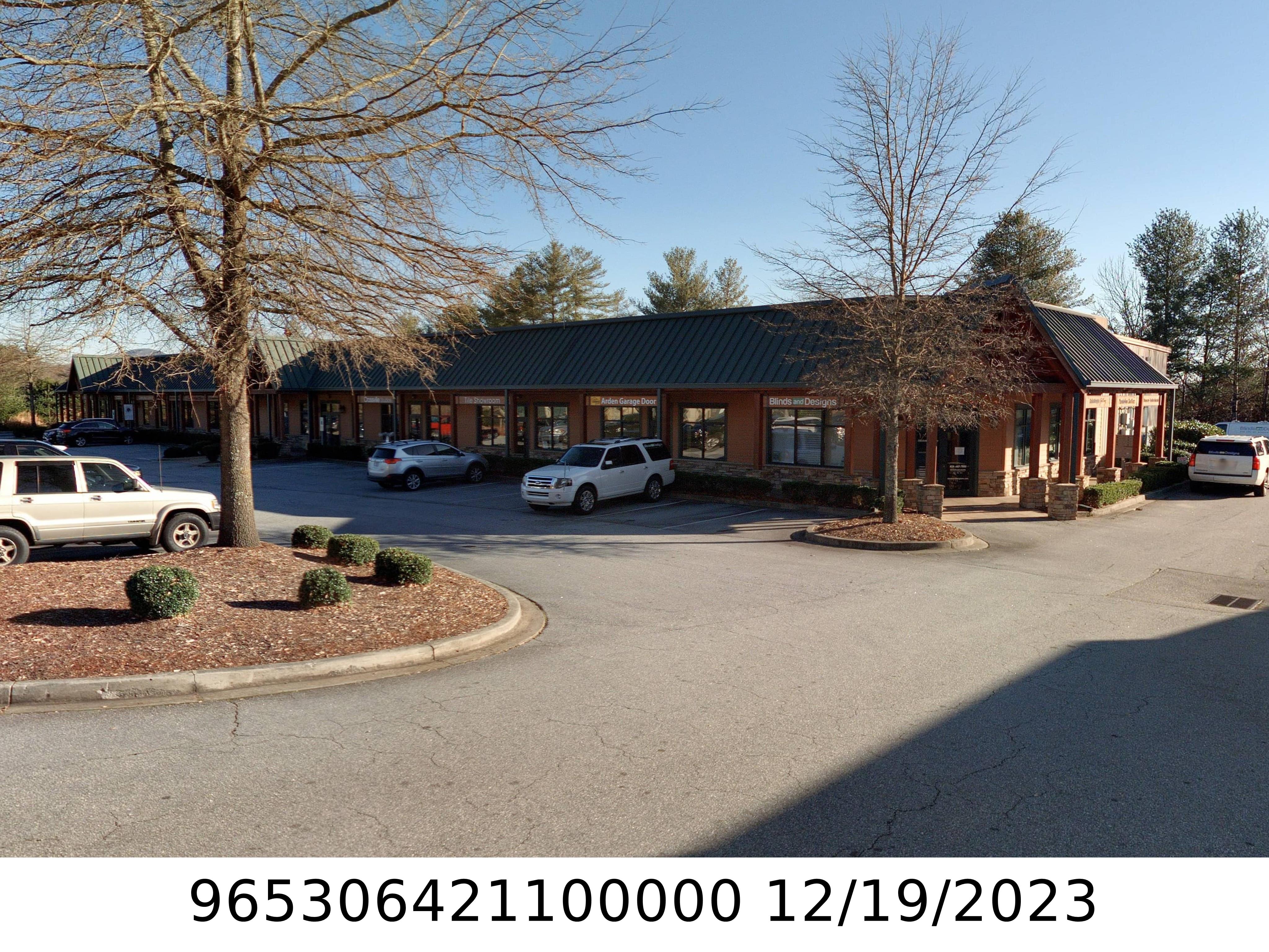 A picture of the property located at 15 DESIGN AVE, ARDEN NC 28704.
