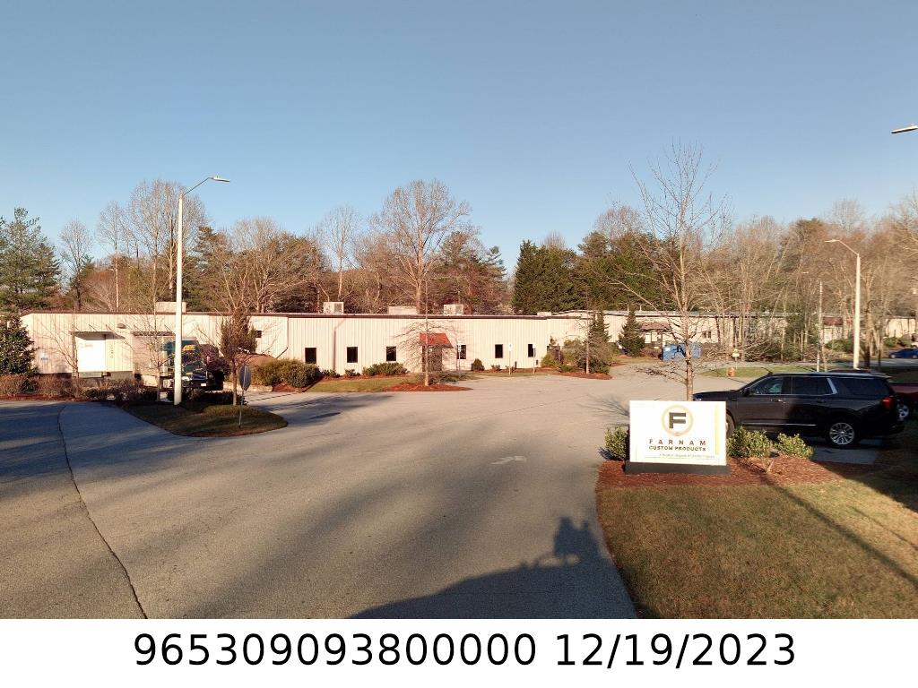 A picture of the property located at 30 LEGEND DR, ARDEN NC 28704.