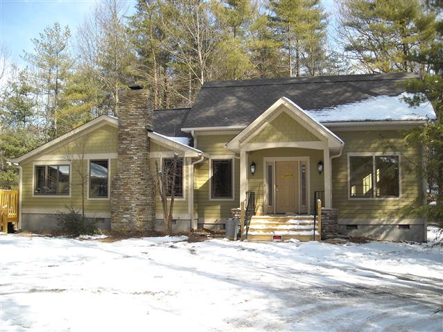 A picture of the property located at 1169 LOWER LAUREL DR, ARDEN NC 28704.