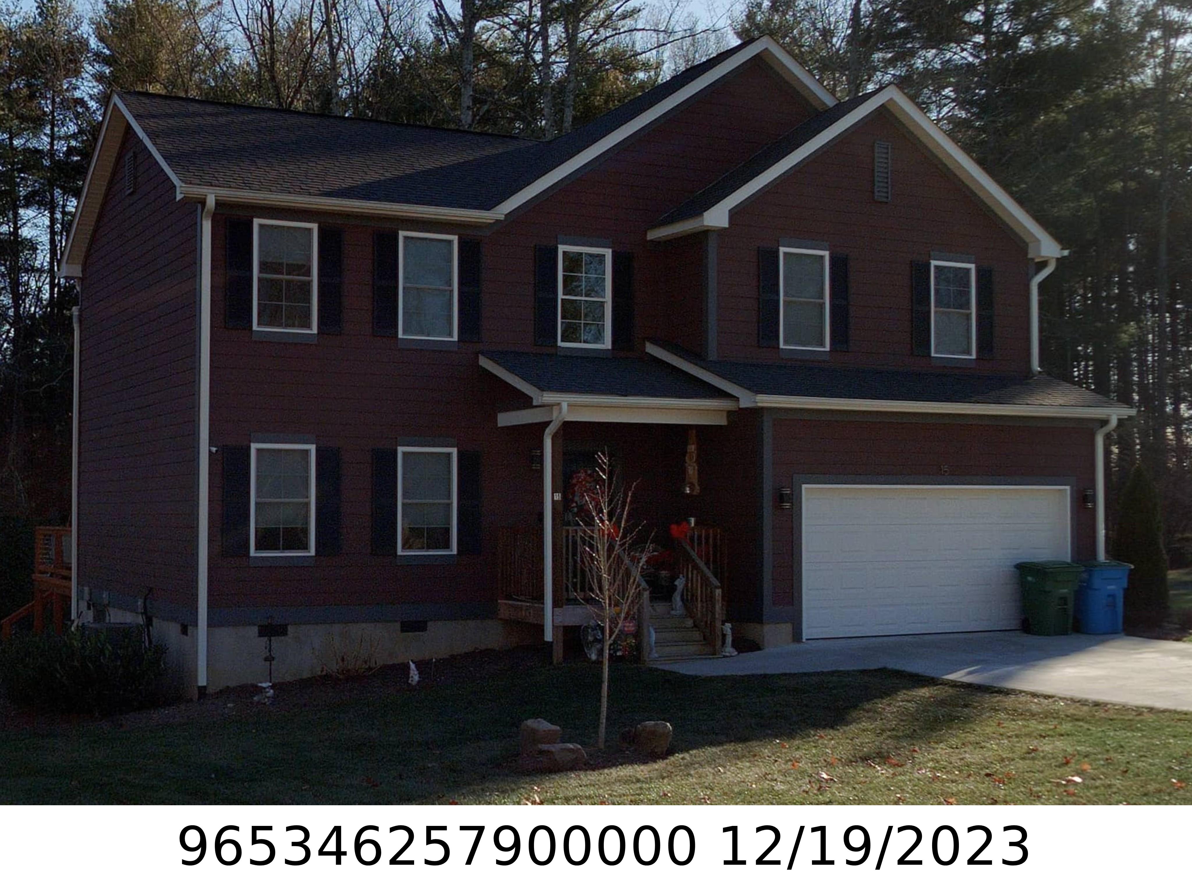 A picture of the property located at 15 WOOD PATH LN, ARDEN NC 28704.