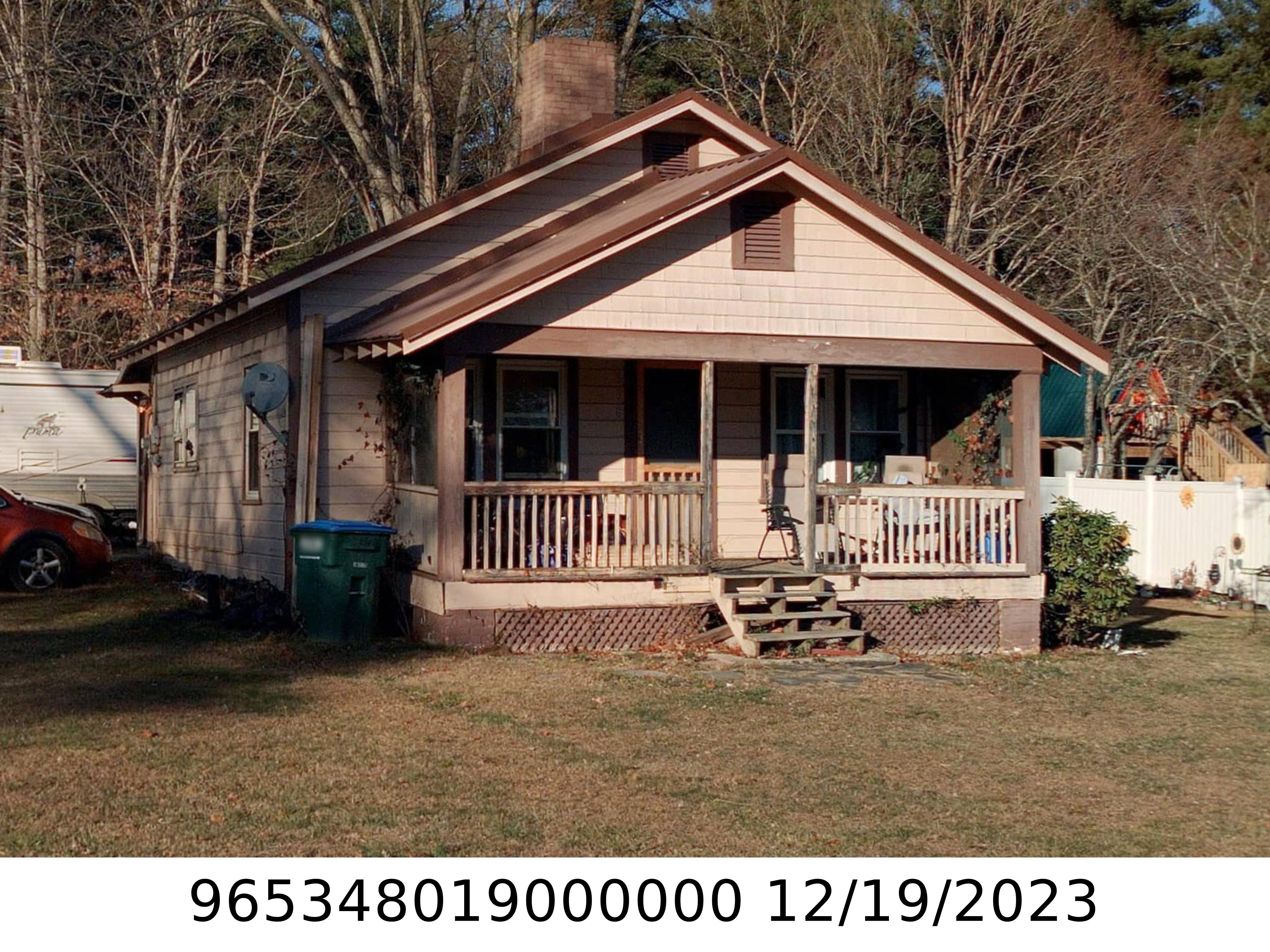A picture of the property located at 108 CRESCENT HILL DR, ARDEN NC 28704.