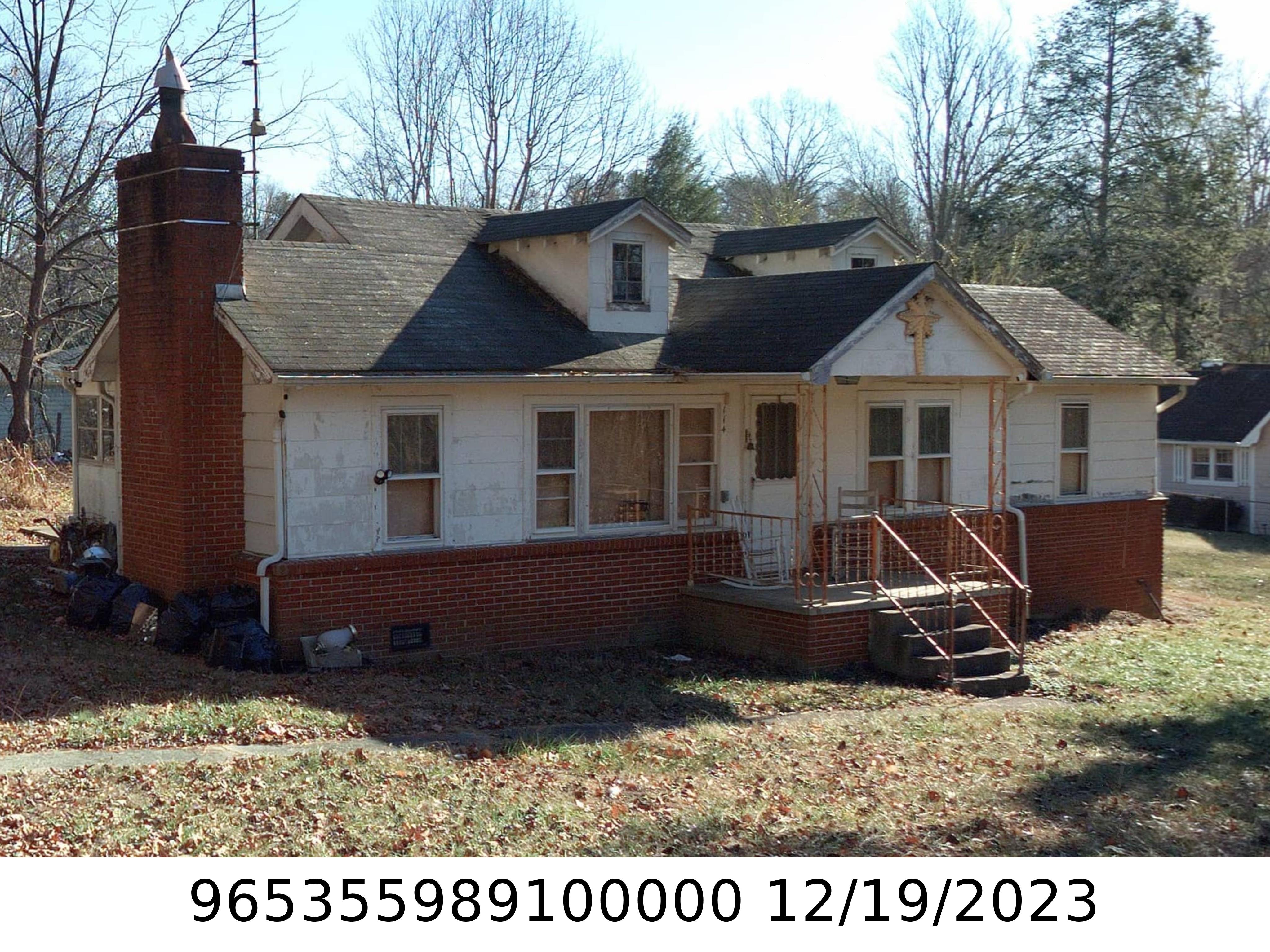 A picture of the property located at 114 SHERWOOD FOREST LN, ARDEN NC 28704.