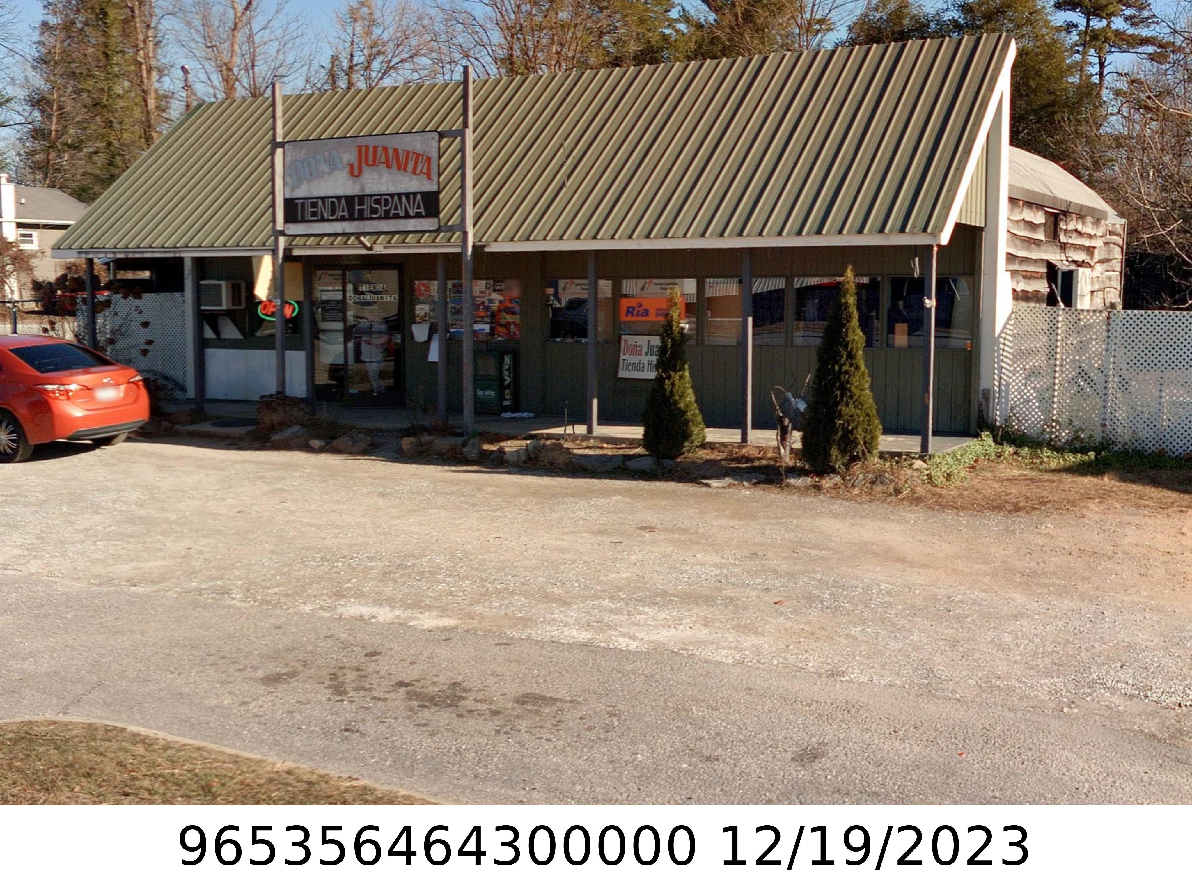 A picture of the property located at 2610 HENDERSONVILLE RD, ARDEN NC 28704.